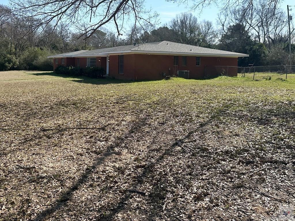 1408 E Main St. Property Photo 38