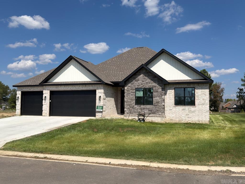 155 Riverstone Loop Property Photo 2