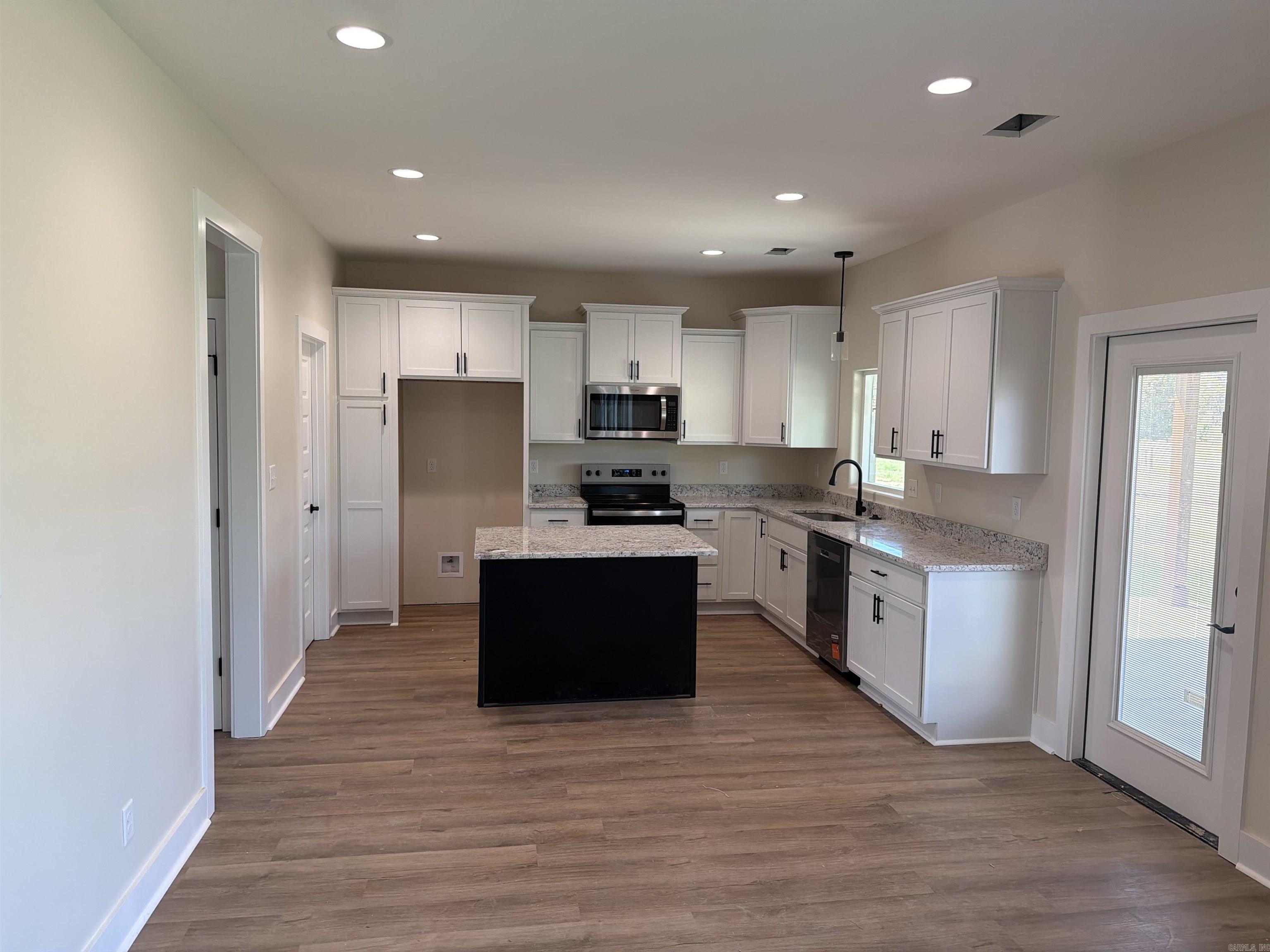 155 Riverstone Loop Property Photo 25