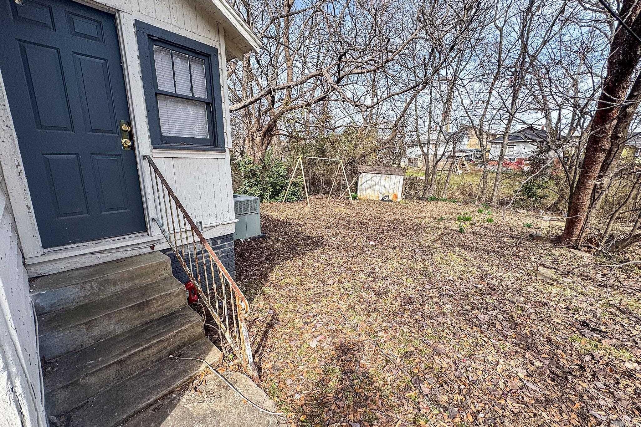 207 E 21st Street Property Photo 15