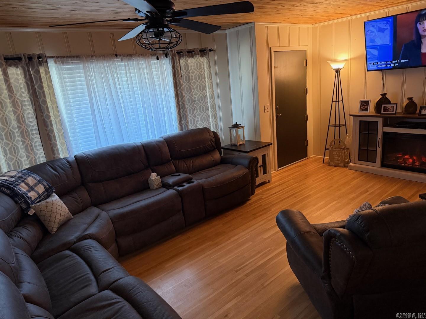 2520 Goza Ave Property Photo 3