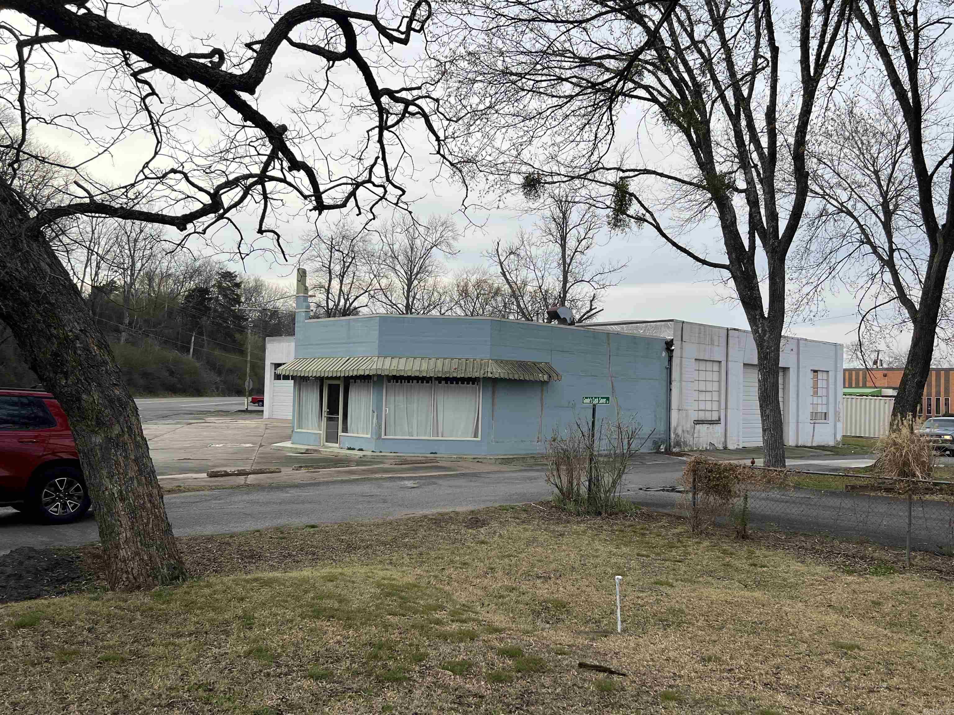 314 U.s.-65 Bus Property Photo 3
