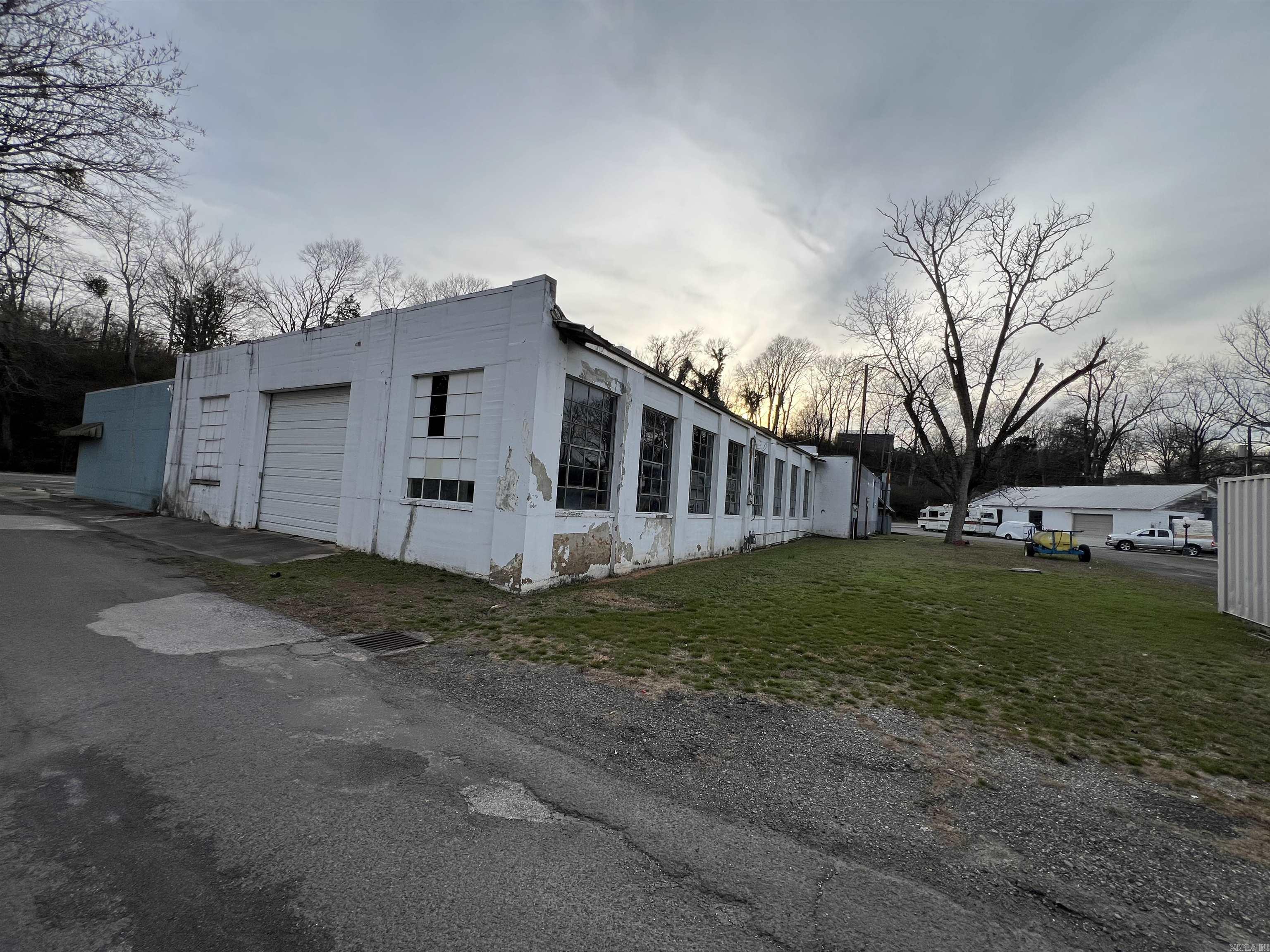 314 U.s.-65 Bus Property Photo 4