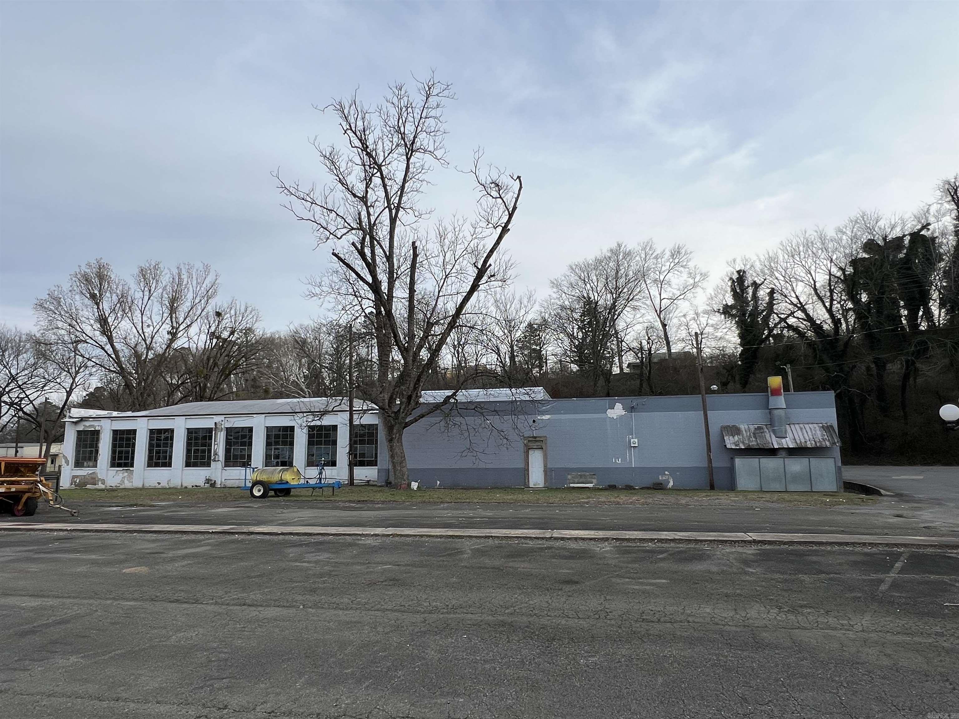314 U.s.-65 Bus Property Photo 5