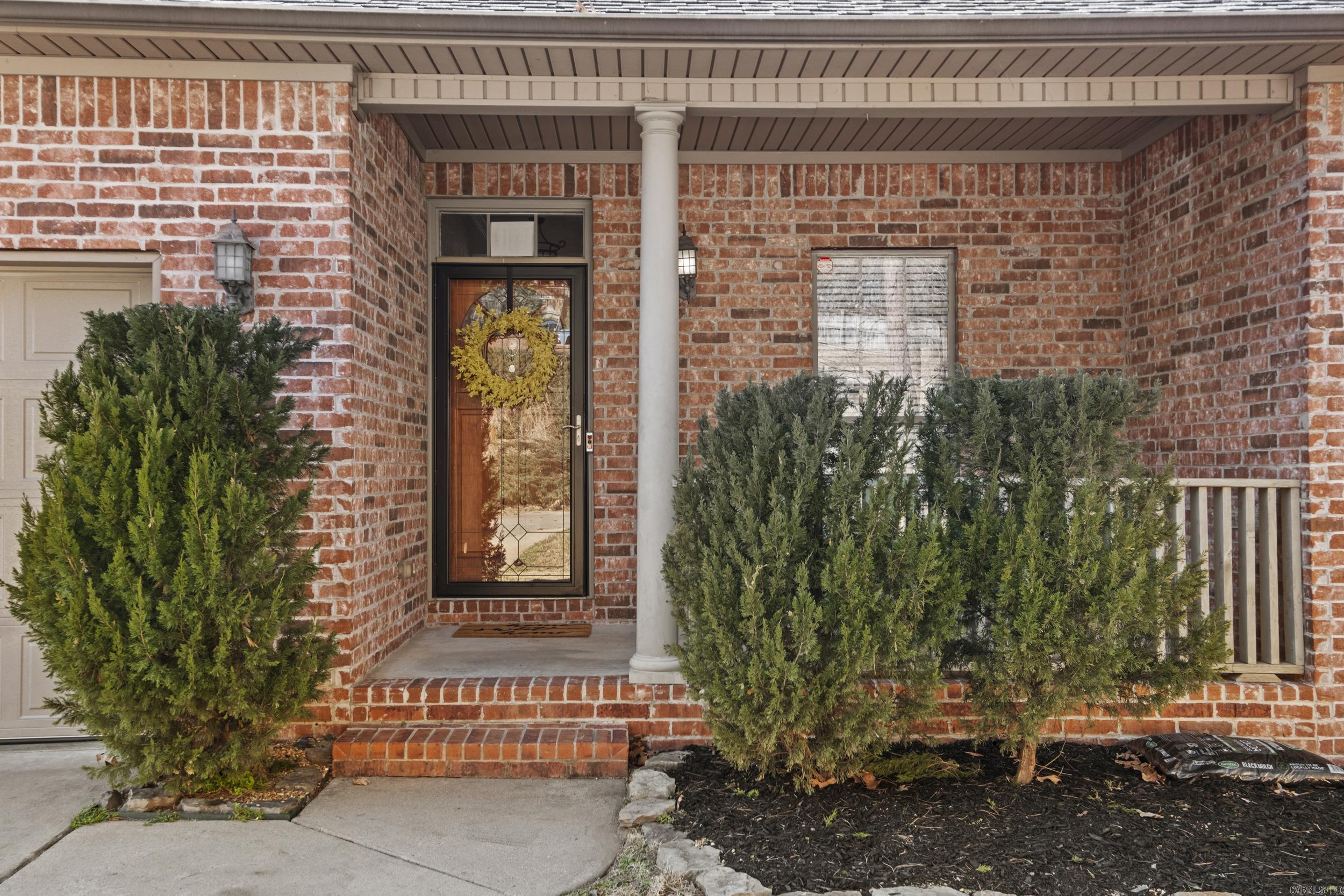 2211 Westport Loop Property Photo 4