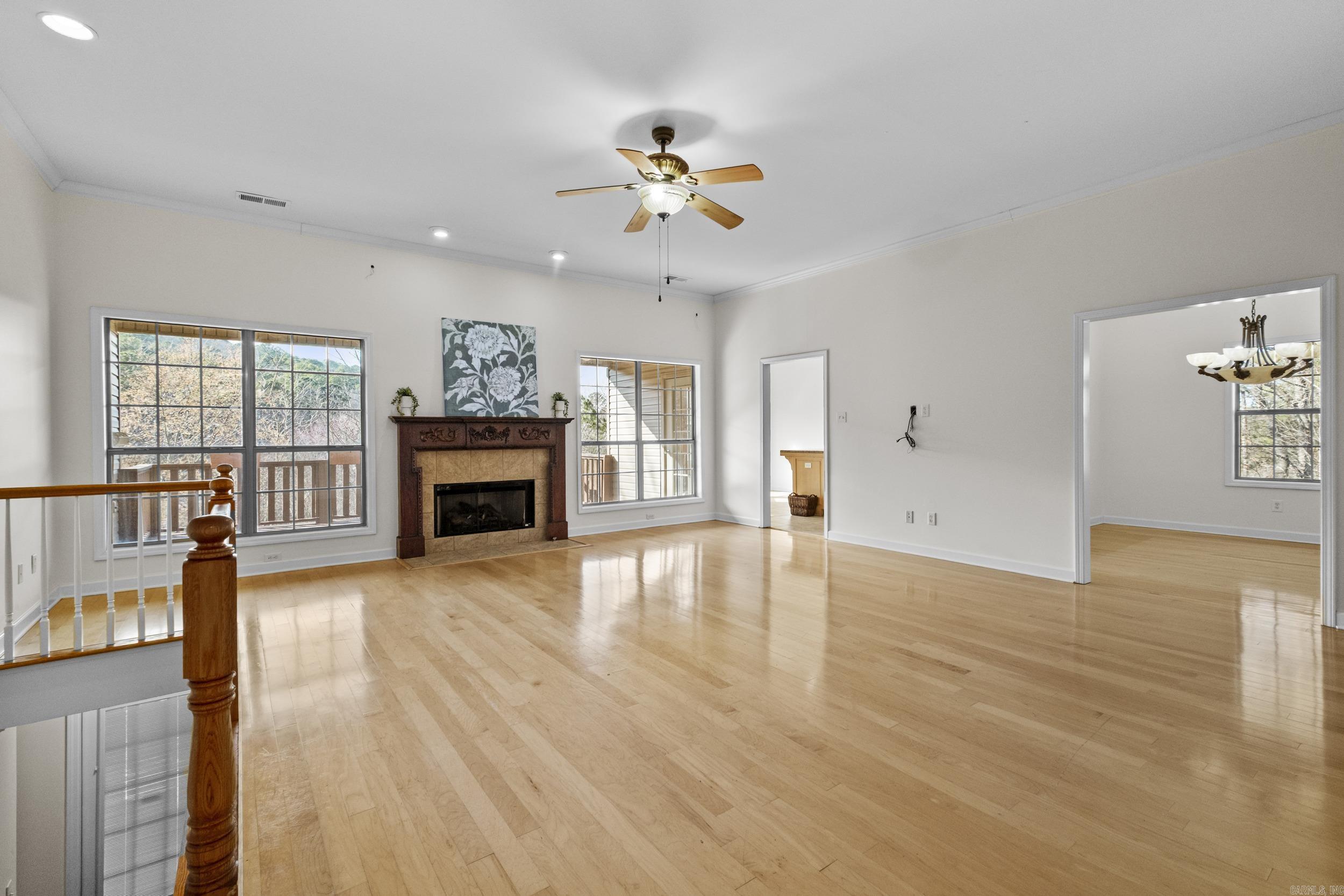 2211 Westport Loop Property Photo 6