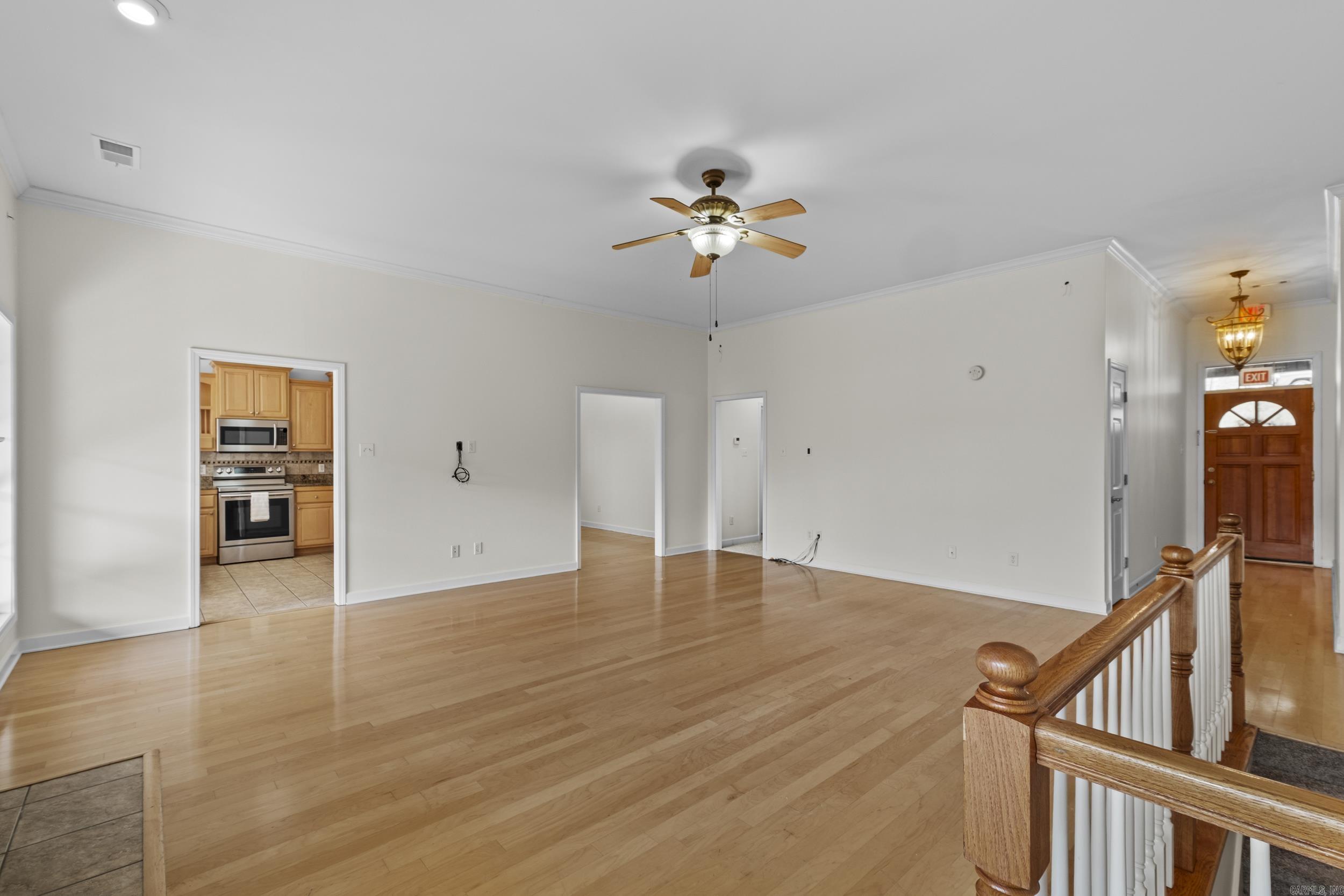 2211 Westport Loop Property Photo 9