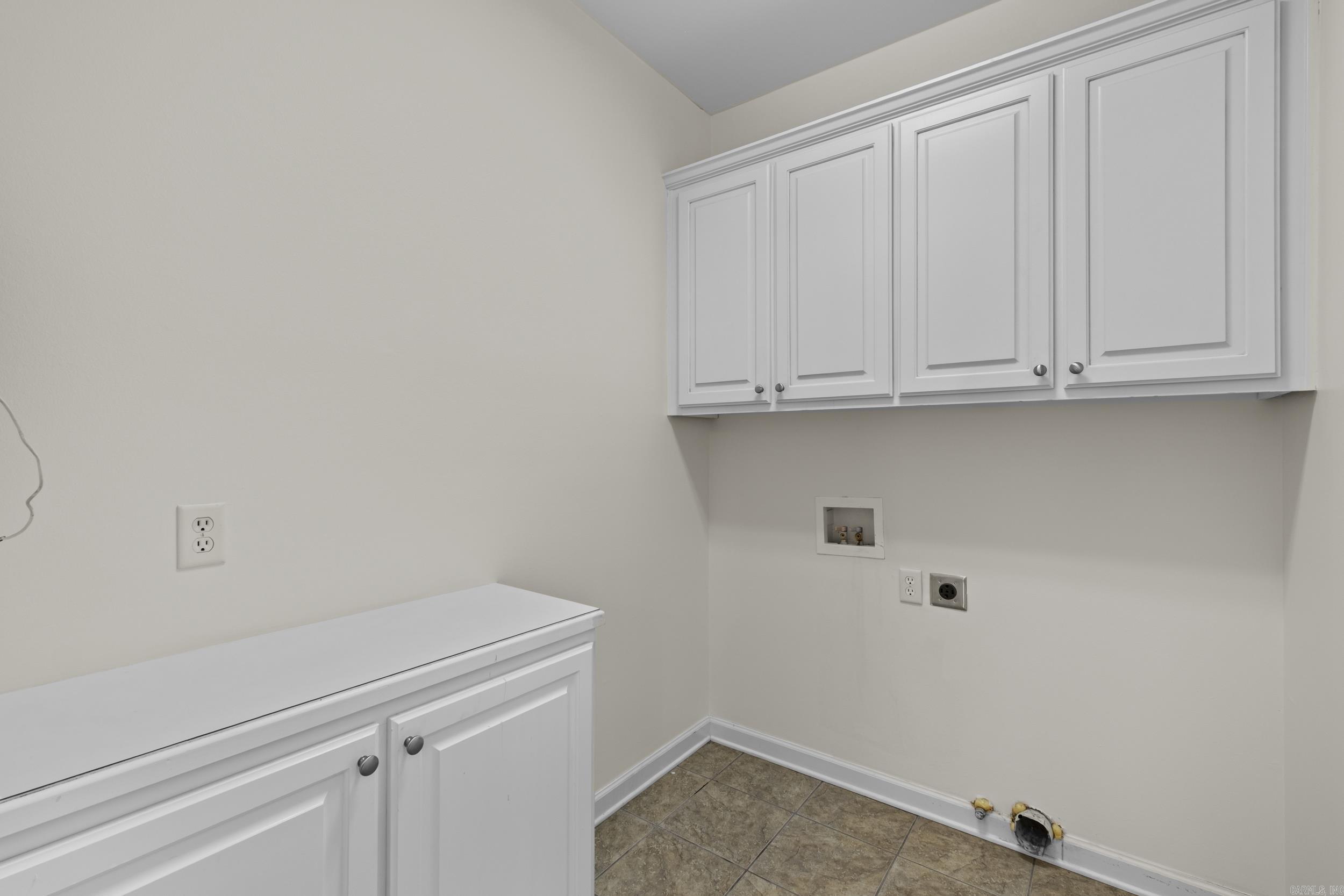 2211 Westport Loop Property Photo 30