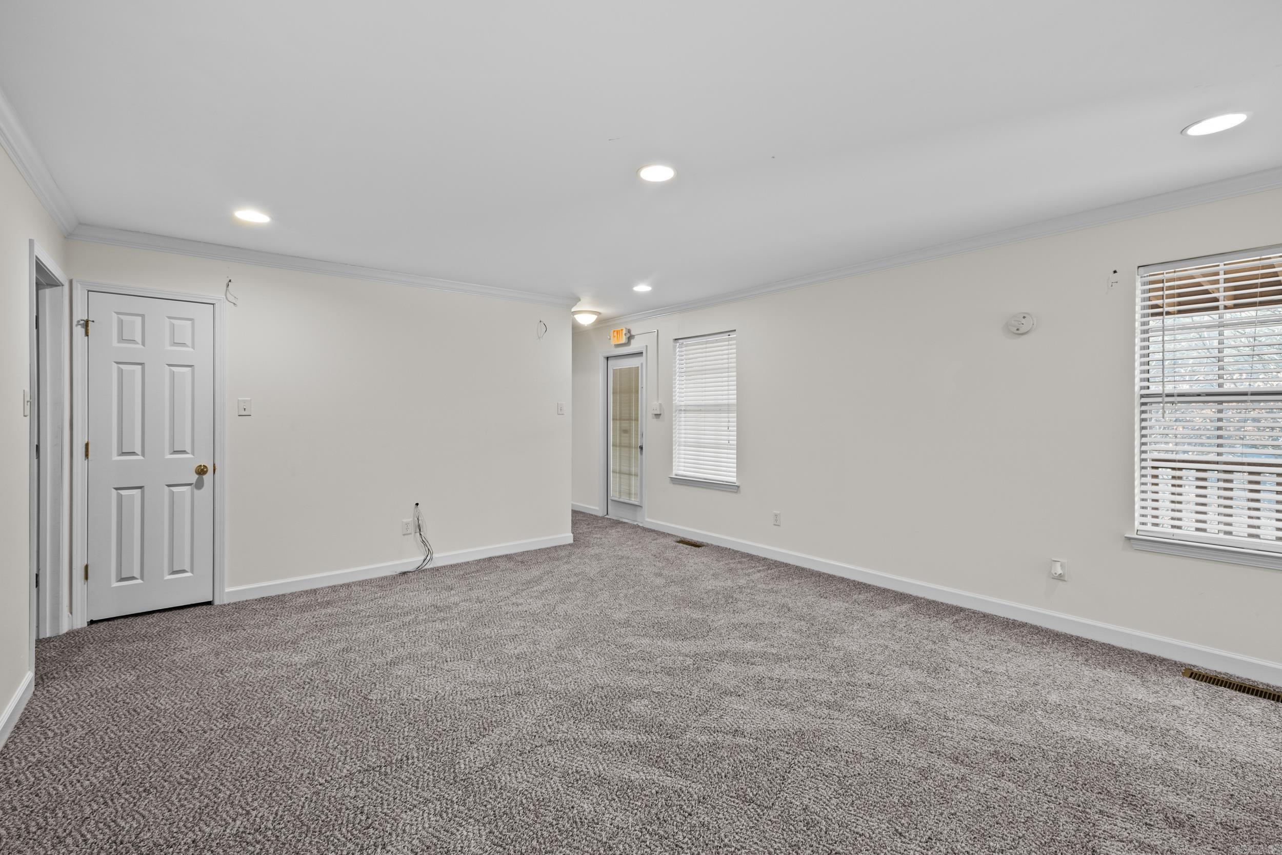 2211 Westport Loop Property Photo 34