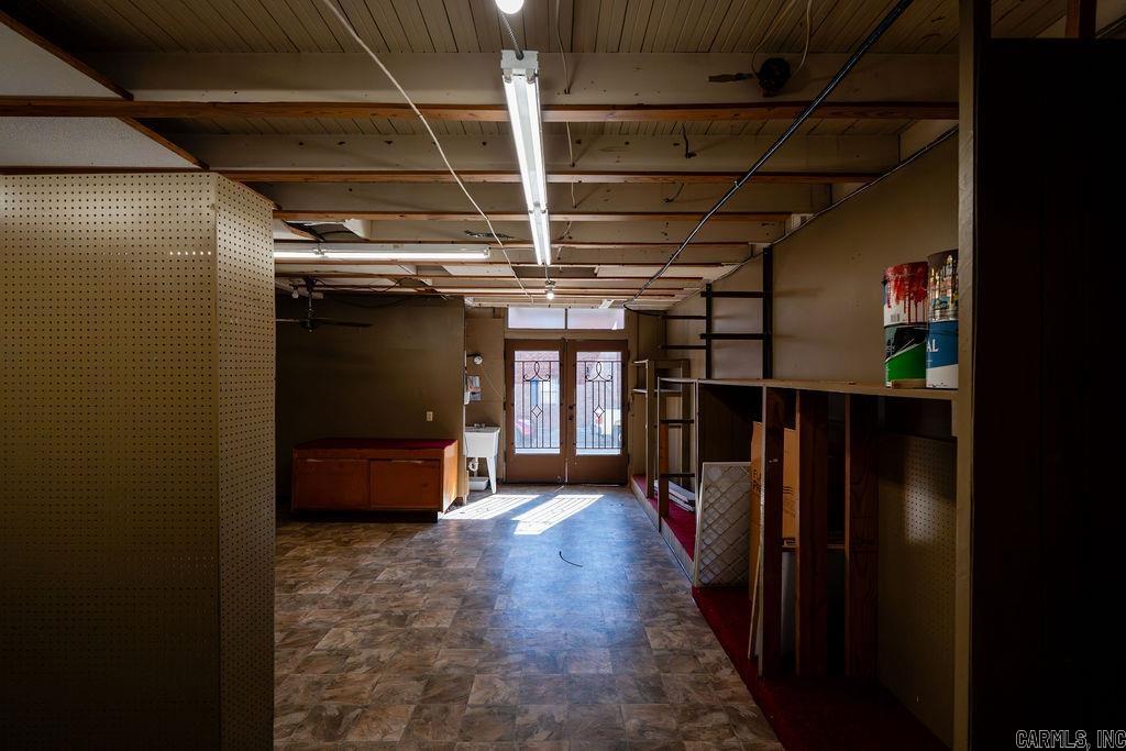 207 W Arch Avenue Property Photo 33