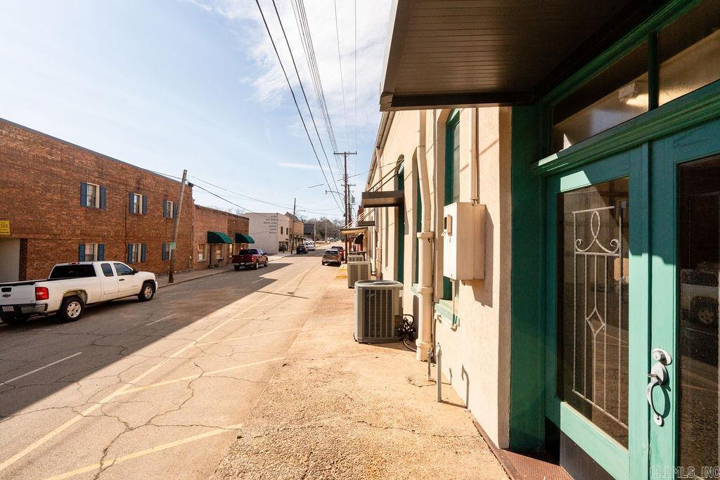 207 W Arch Avenue Property Photo 48