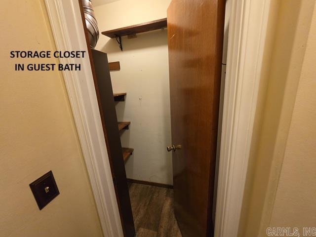 614 E 1st Property Photo 23
