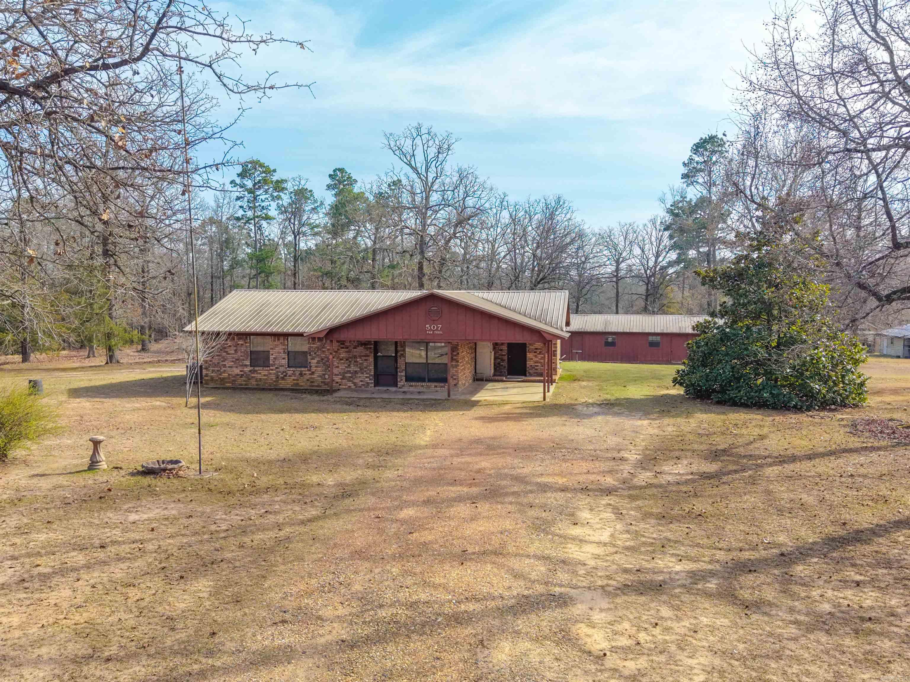 507 Oak Trail Property Photo 1