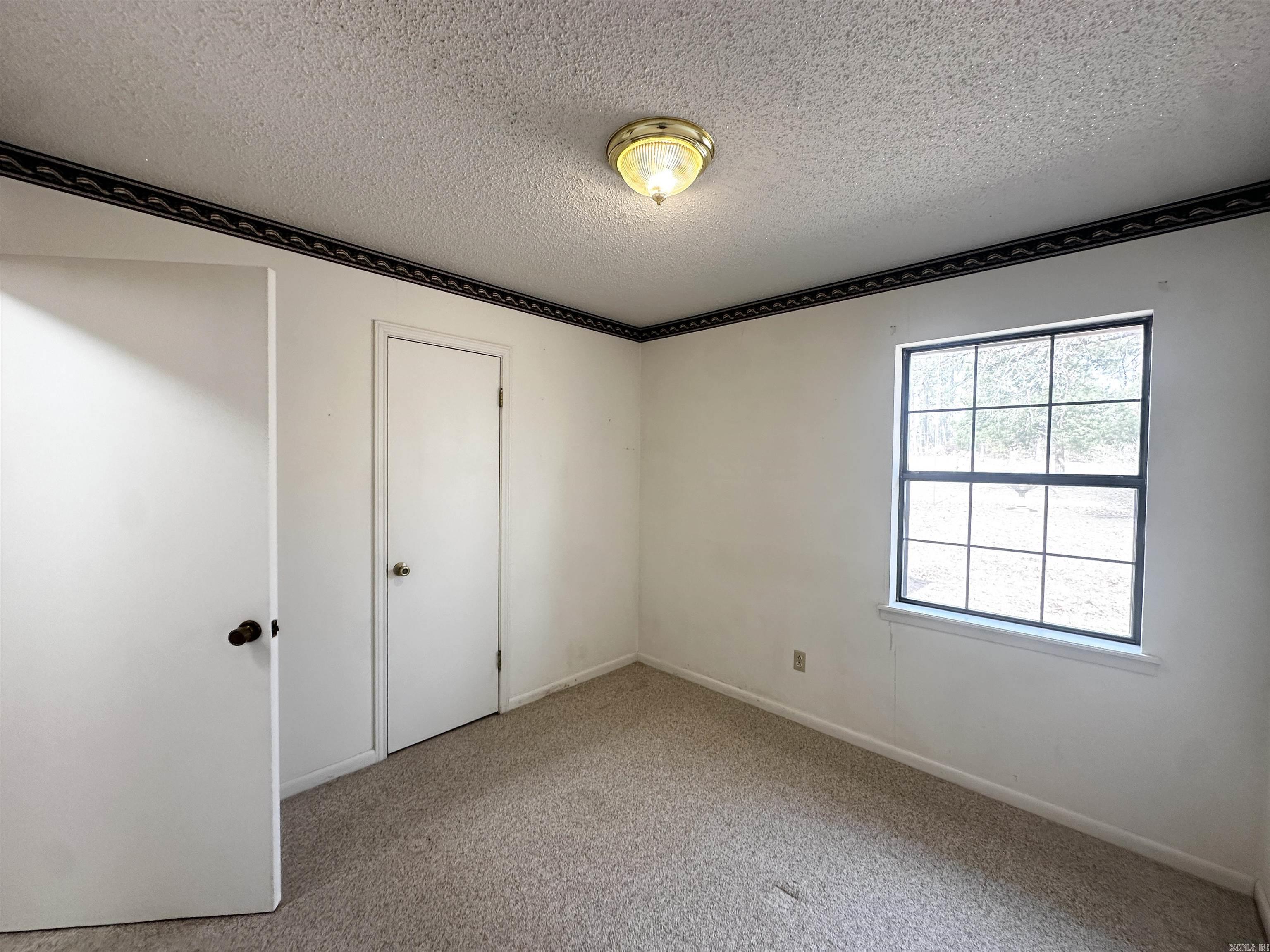 507 Oak Trail Property Photo 8