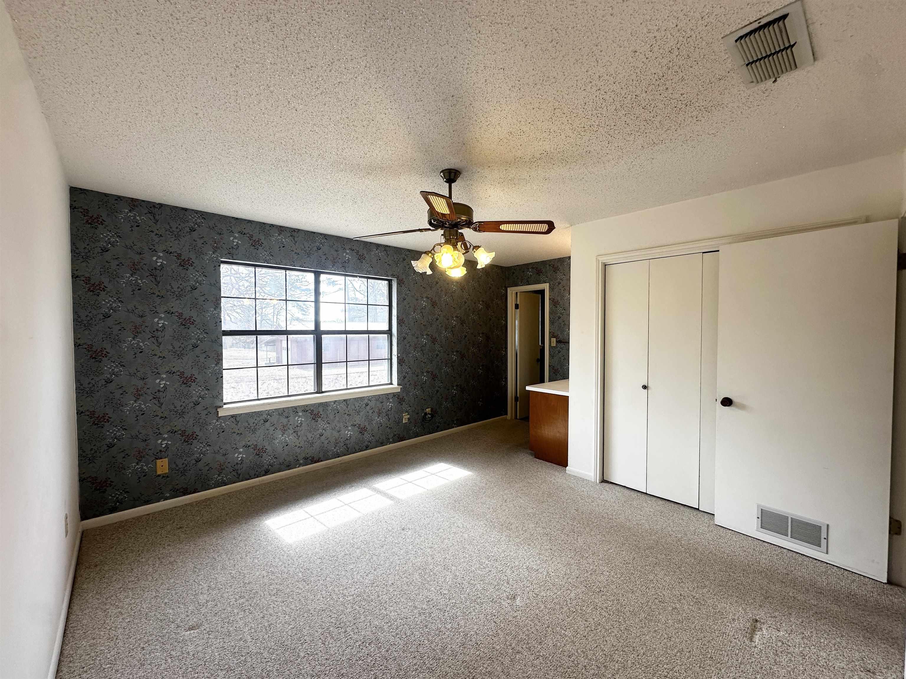 507 Oak Trail Property Photo 12