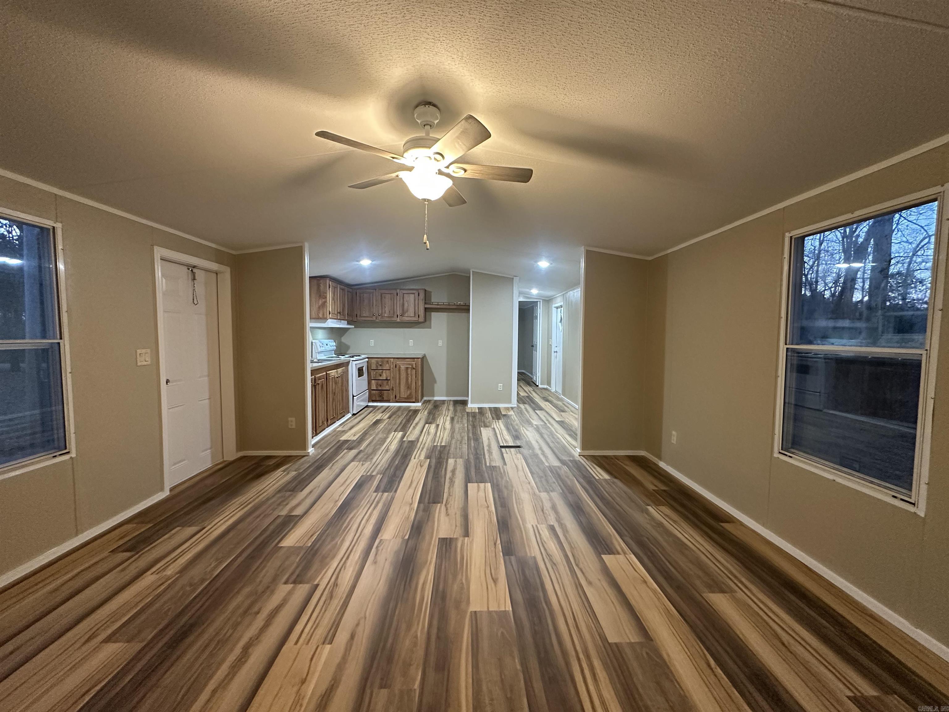 9607 9603 Huntley Trail Property Photo 3