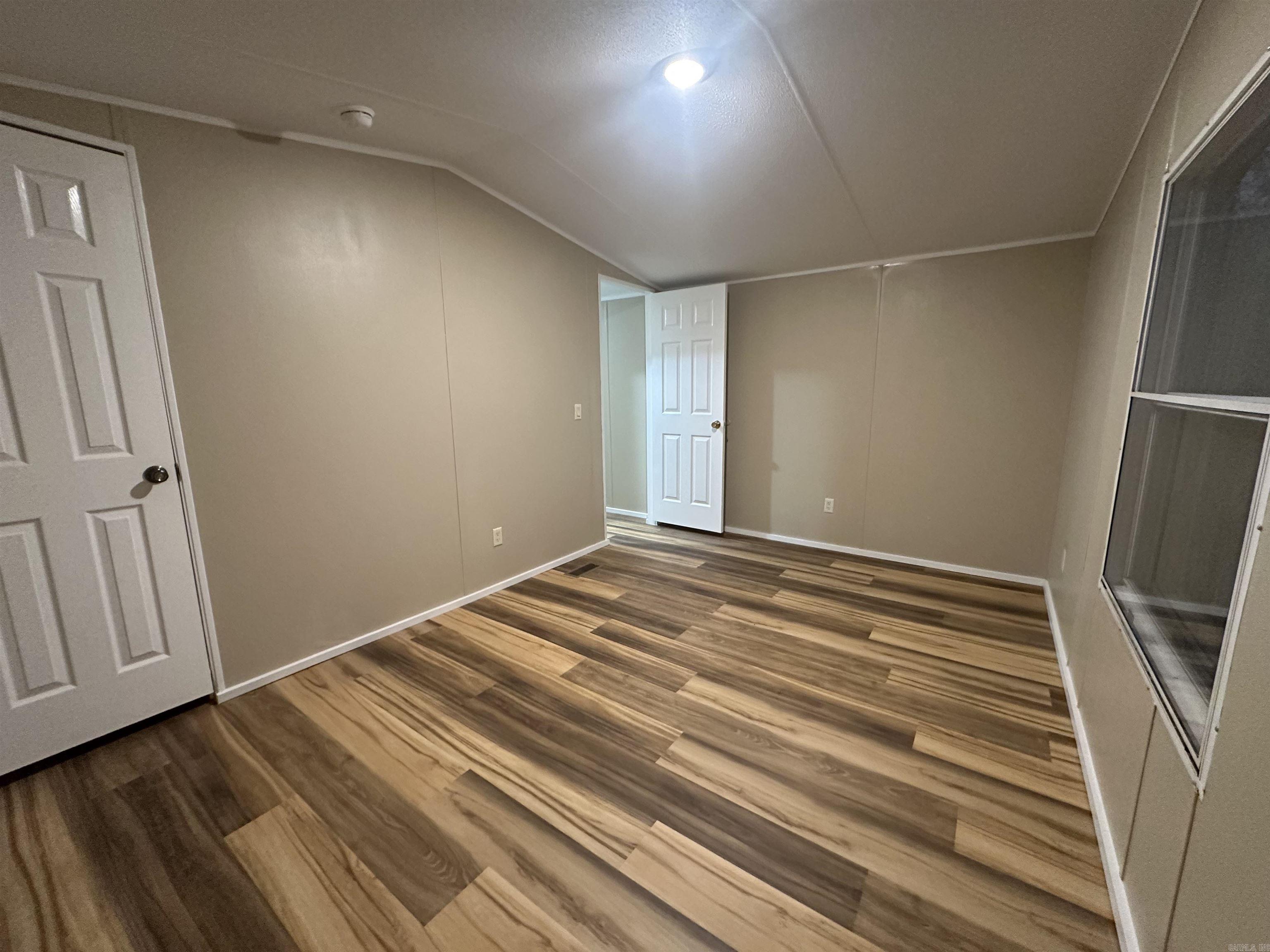 9607 9603 Huntley Trail Property Photo 13