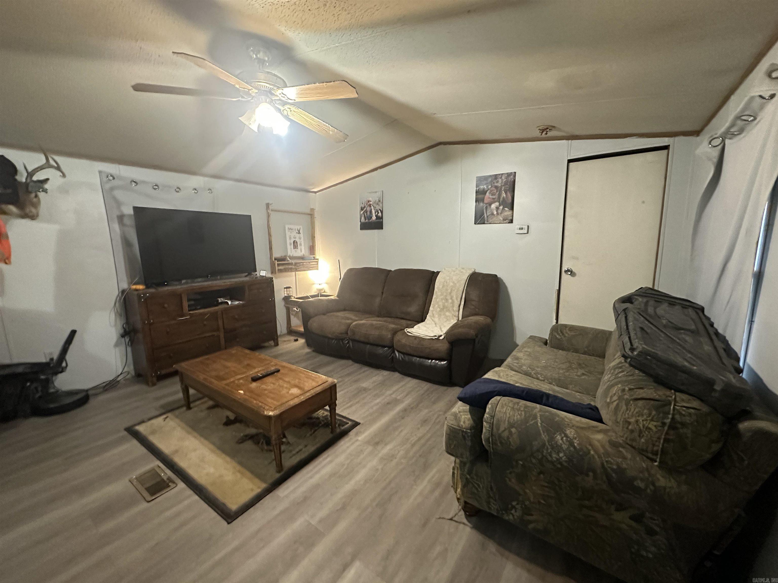9607 9603 Huntley Trail Property Photo 18