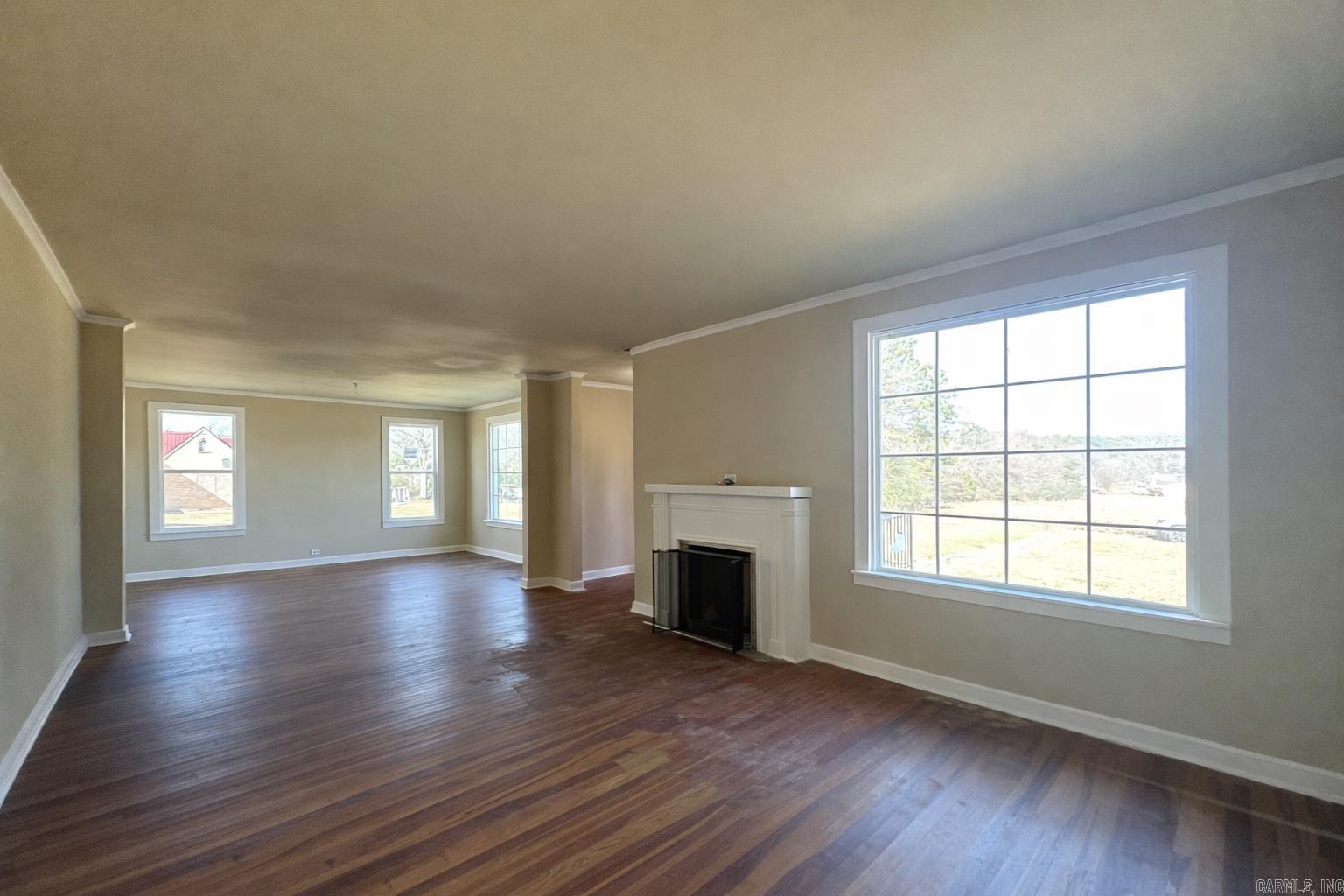 1406 E Main St. Property Photo 6
