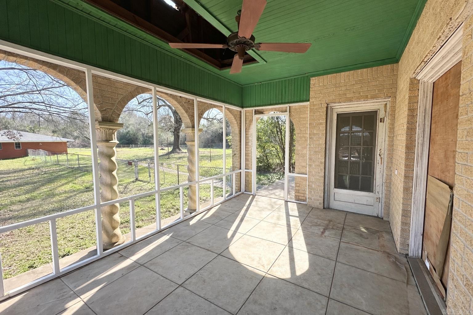 1406 E Main St. Property Photo 21