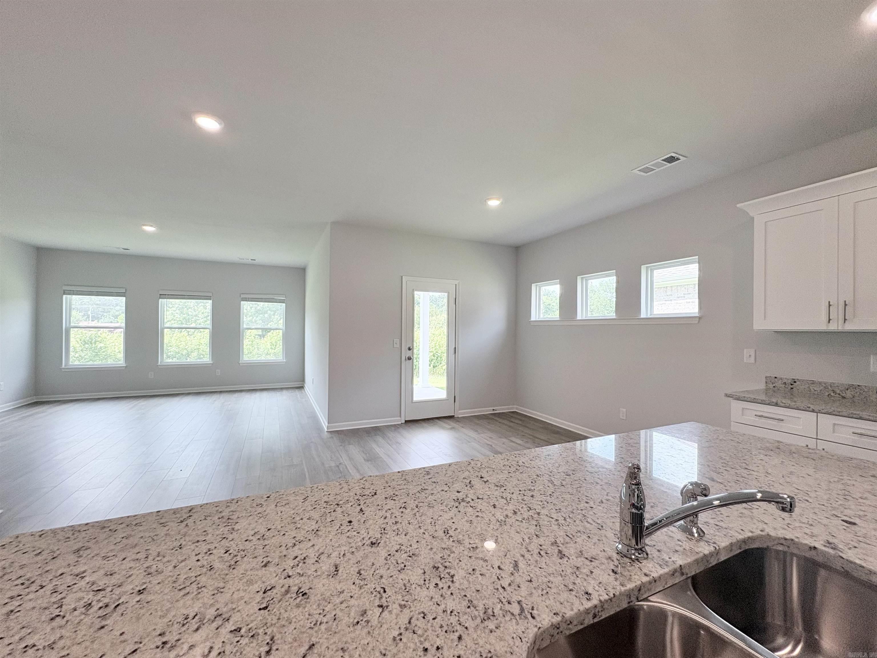 4901 Edgemont Drive Property Photo 4