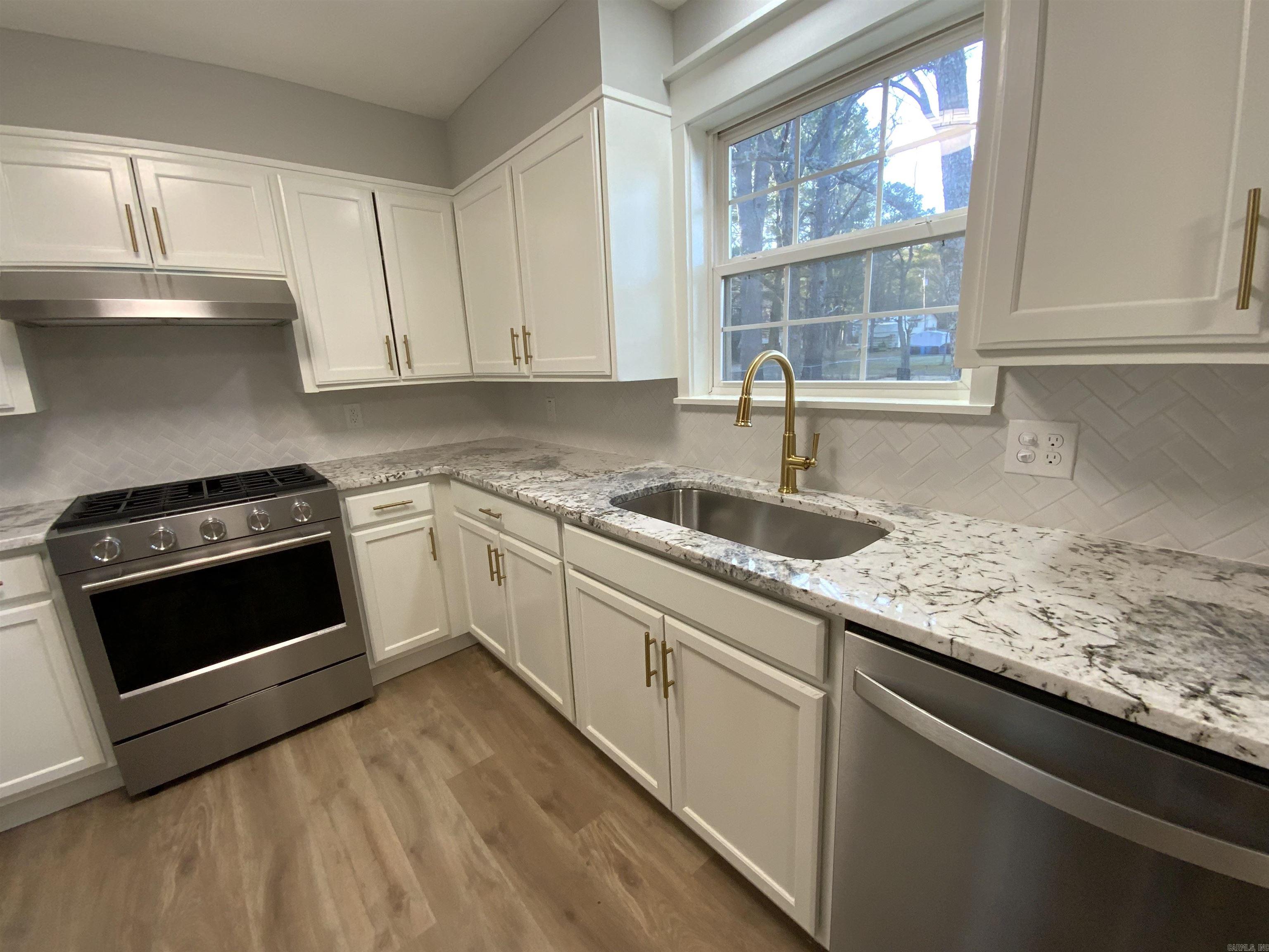 211 Mckee Street Property Photo 5