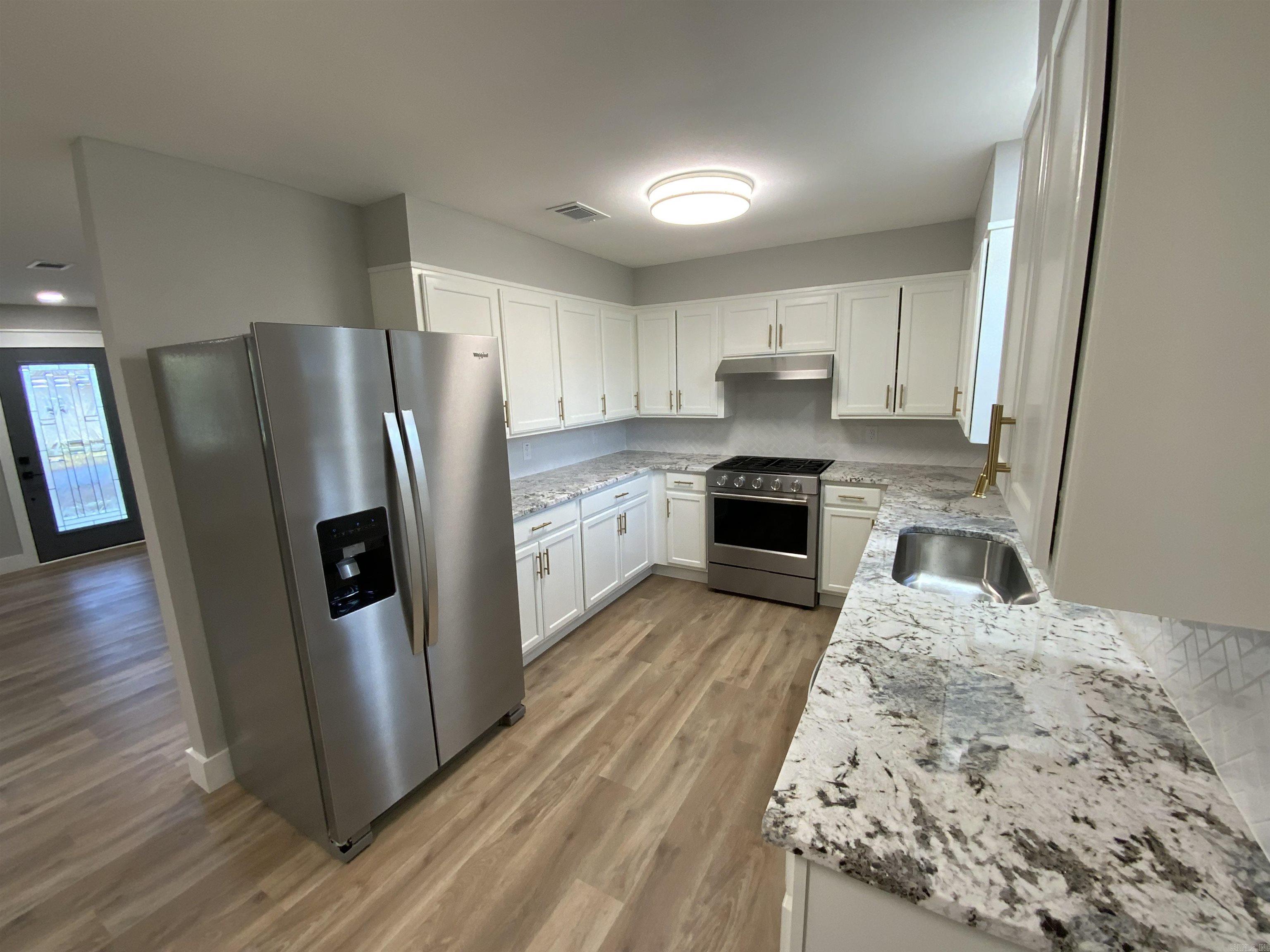 211 Mckee Street Property Photo 7
