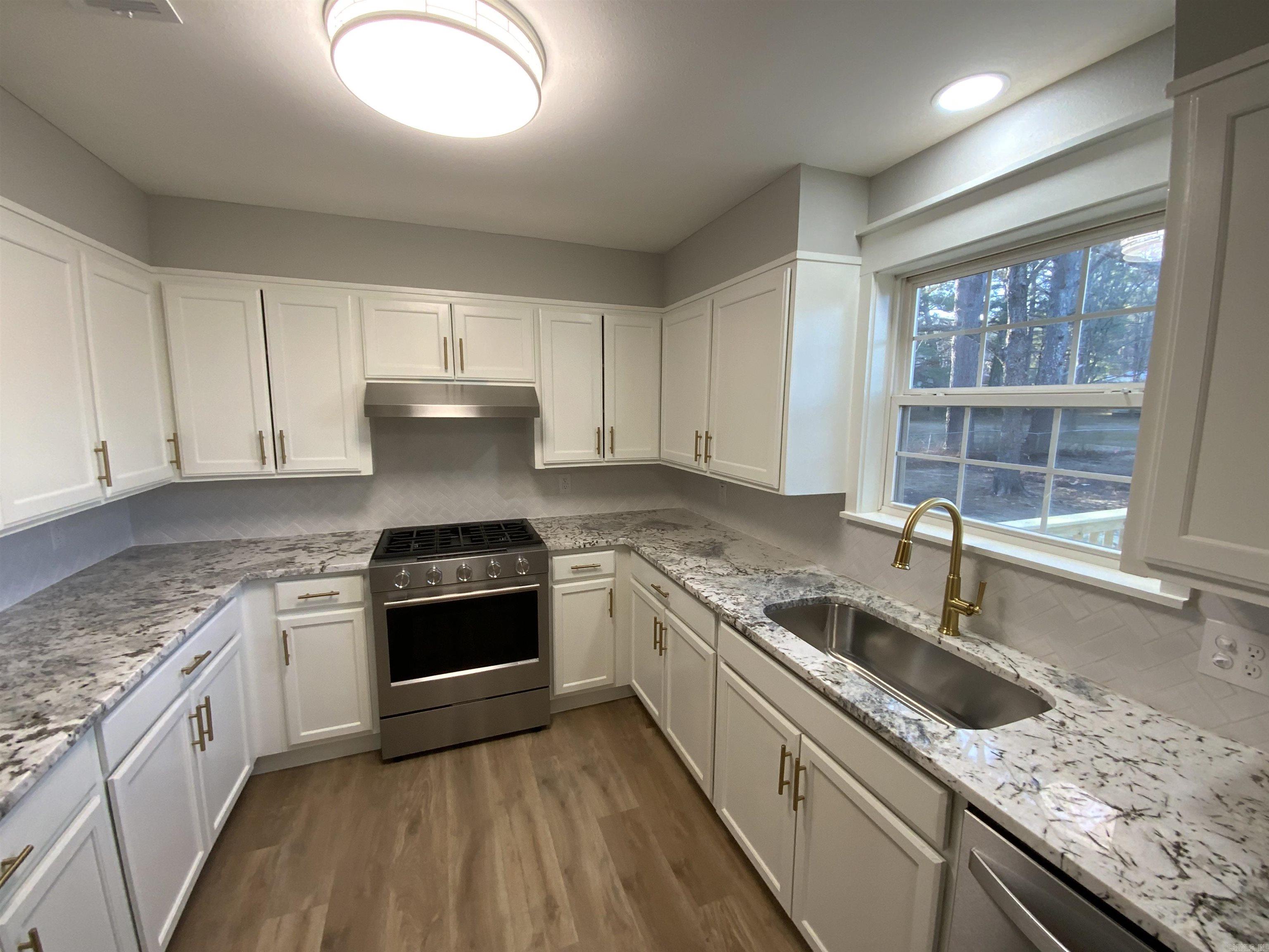 211 Mckee Street Property Photo 8