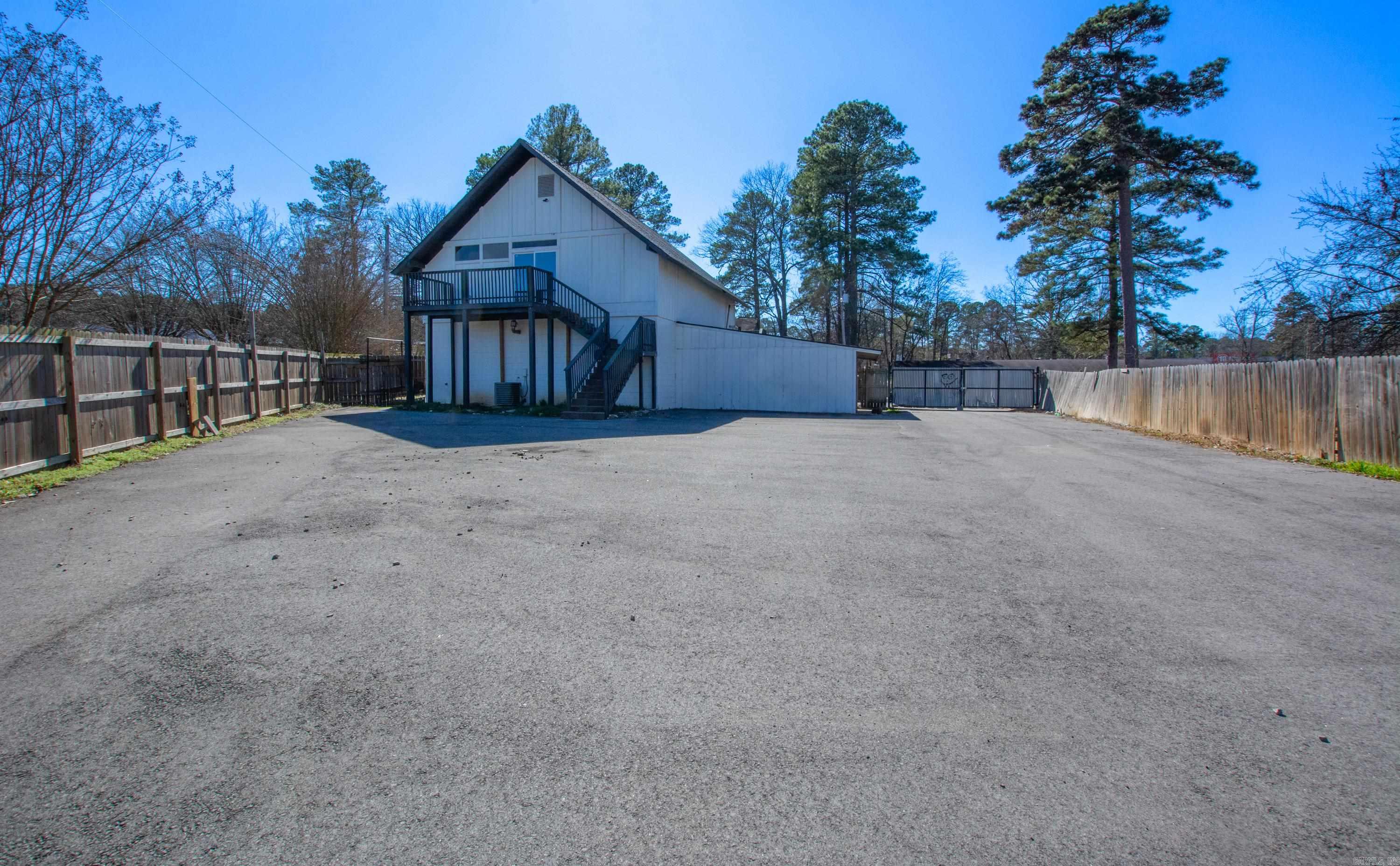 1904 Evans Loop Property Photo 9