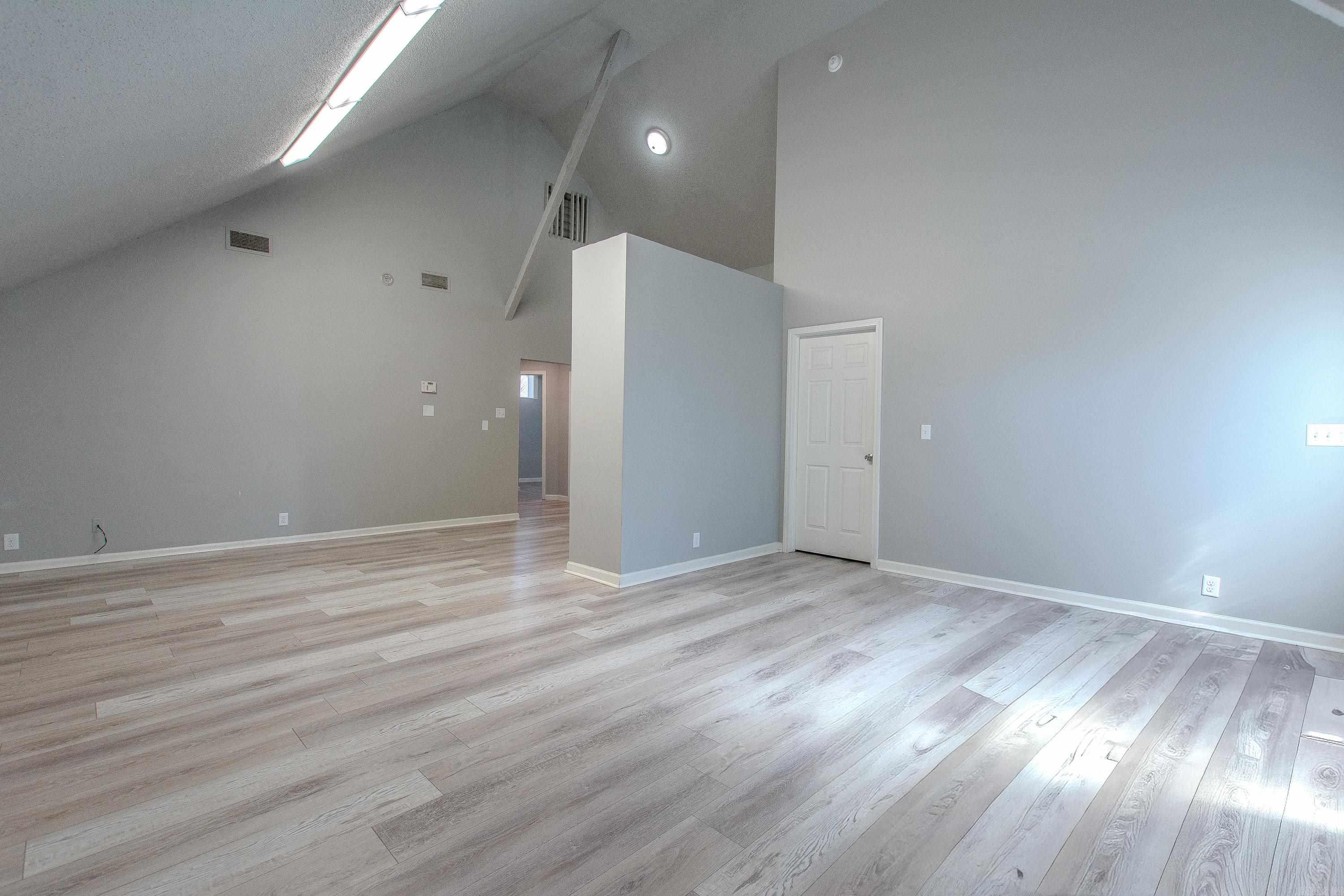 1904 Evans Loop Property Photo 14