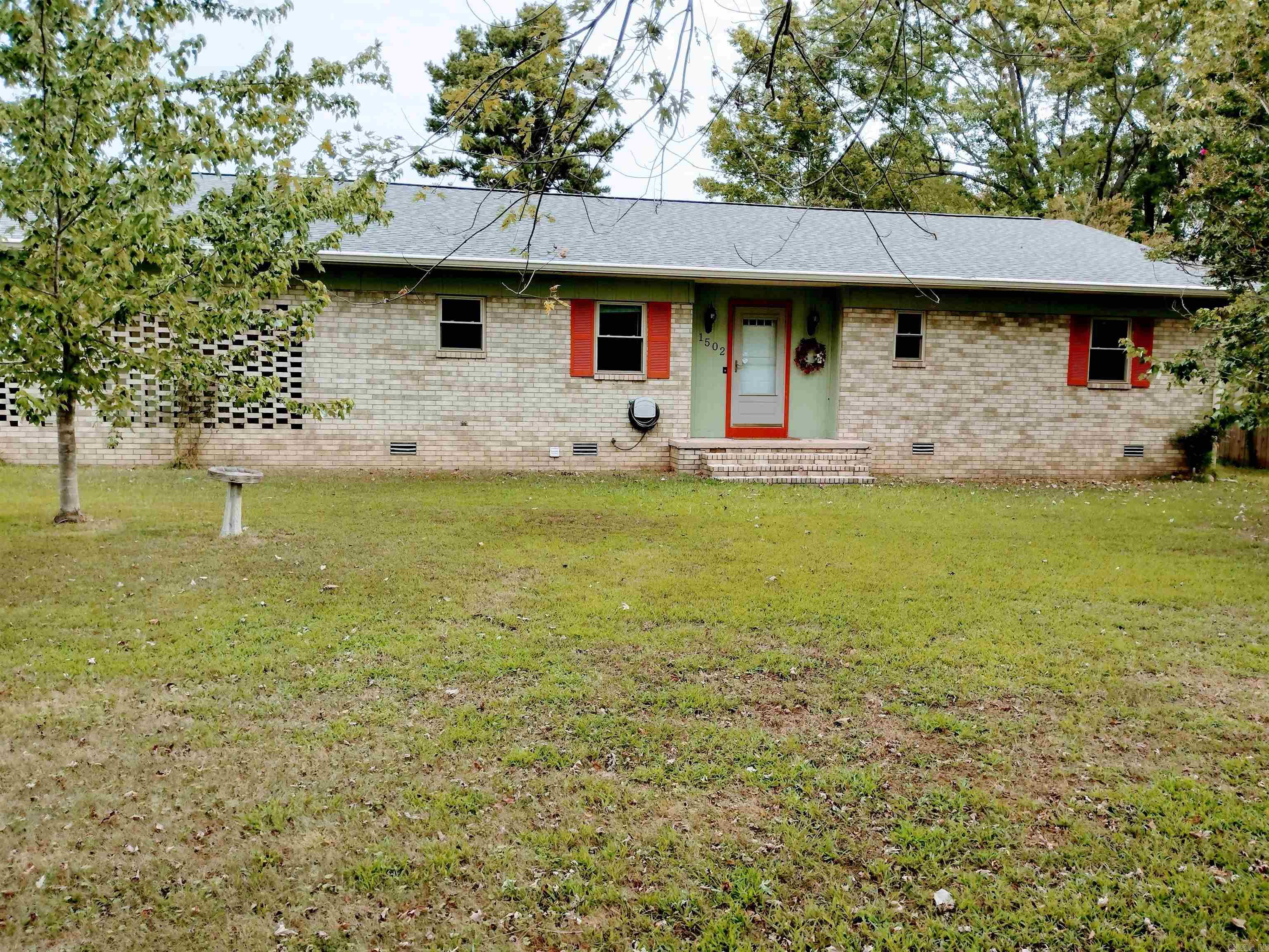 1502 Cynthia ST Property Photo 1