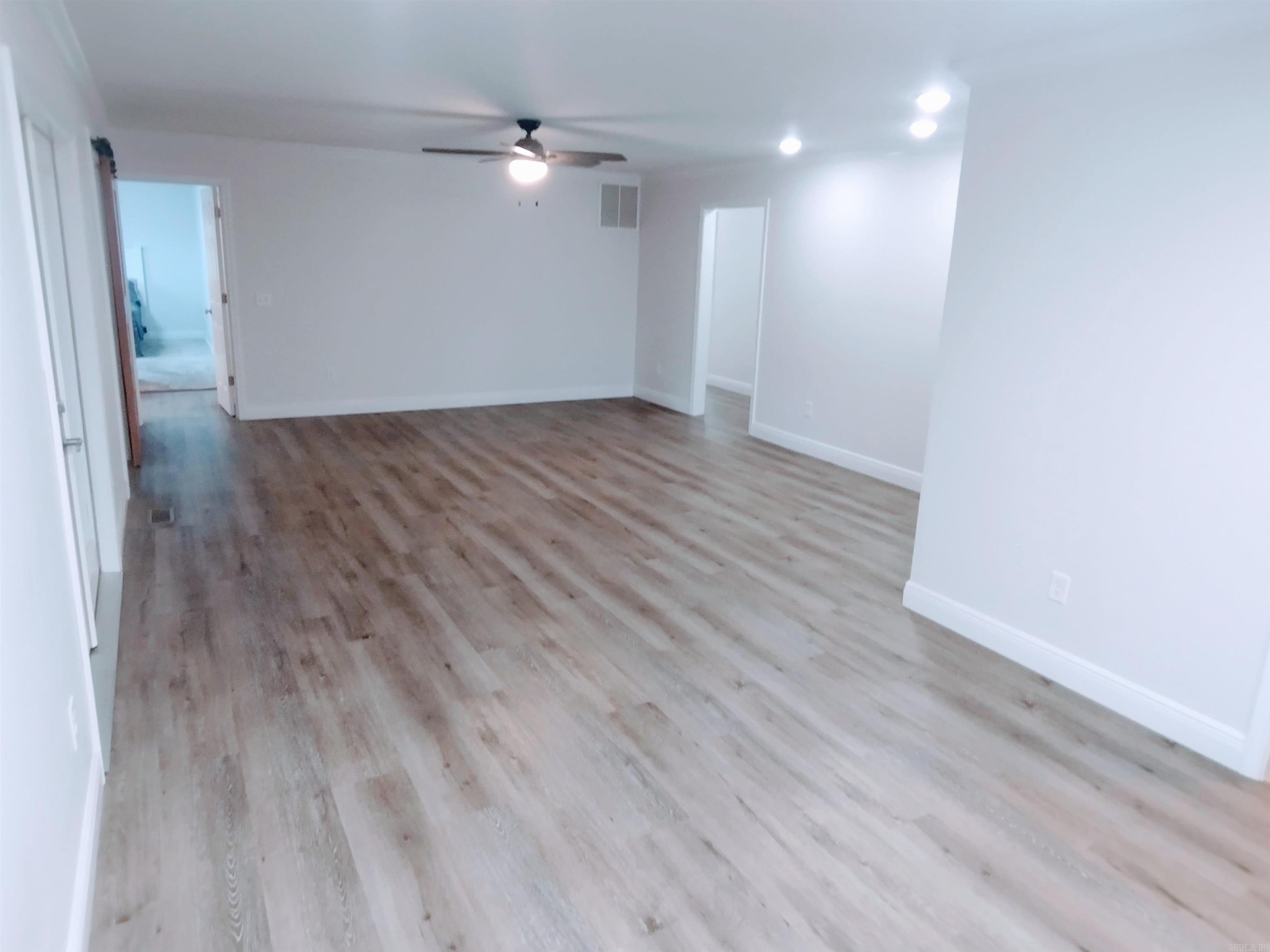 1502 Cynthia St Property Photo 11