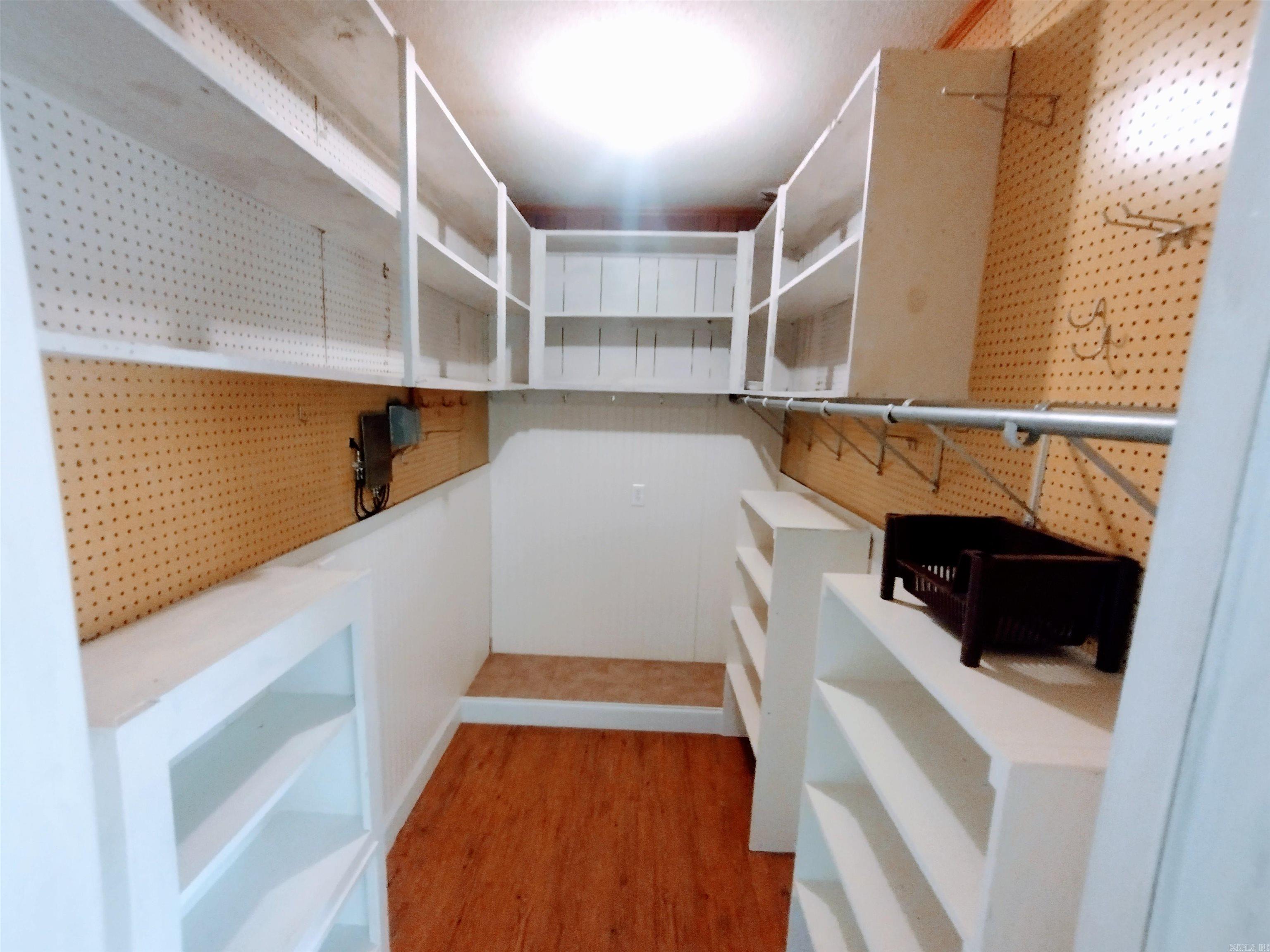 1502 Cynthia St Property Photo 14