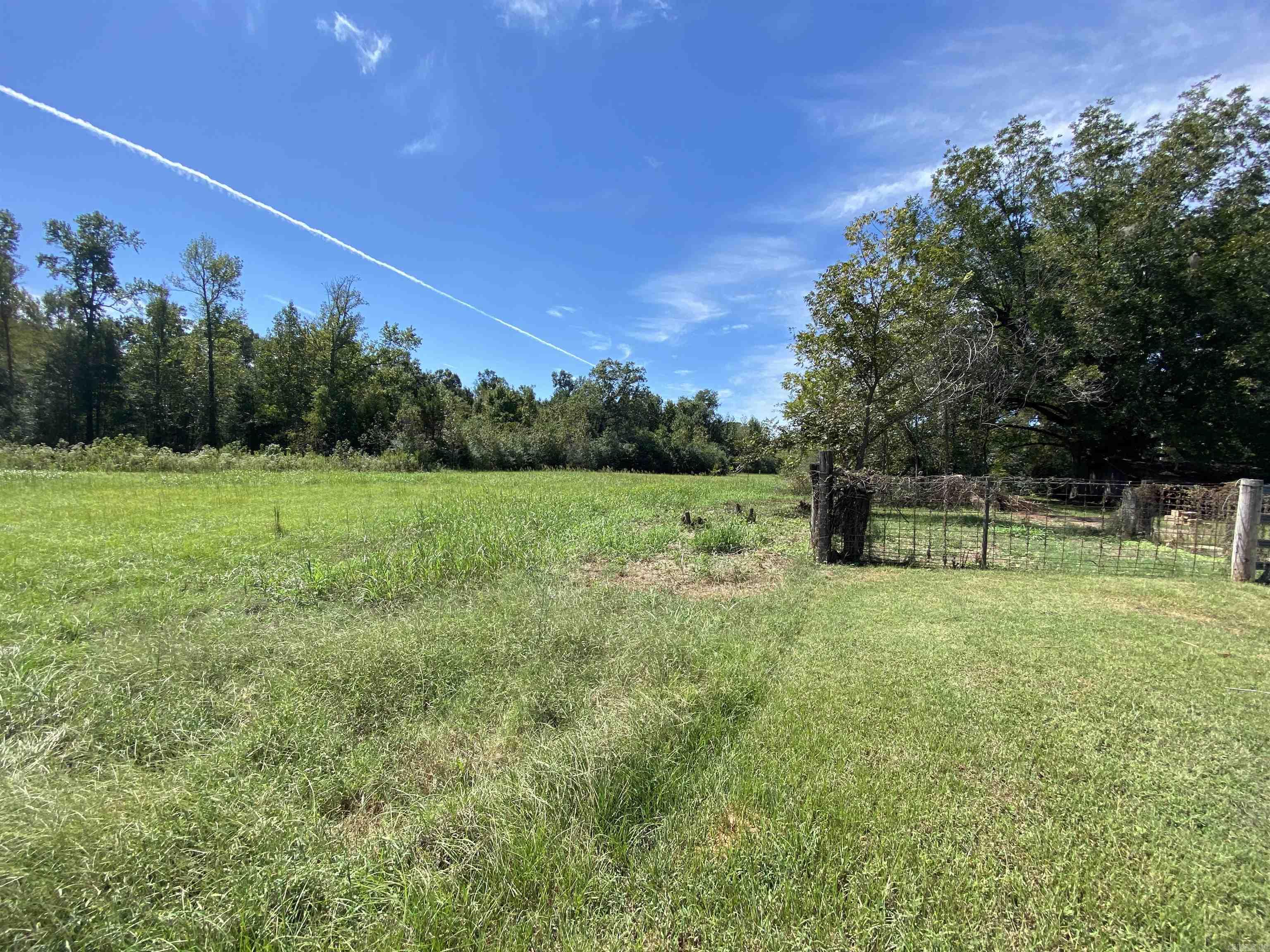 1805 Hwy 27 N Property Photo 5