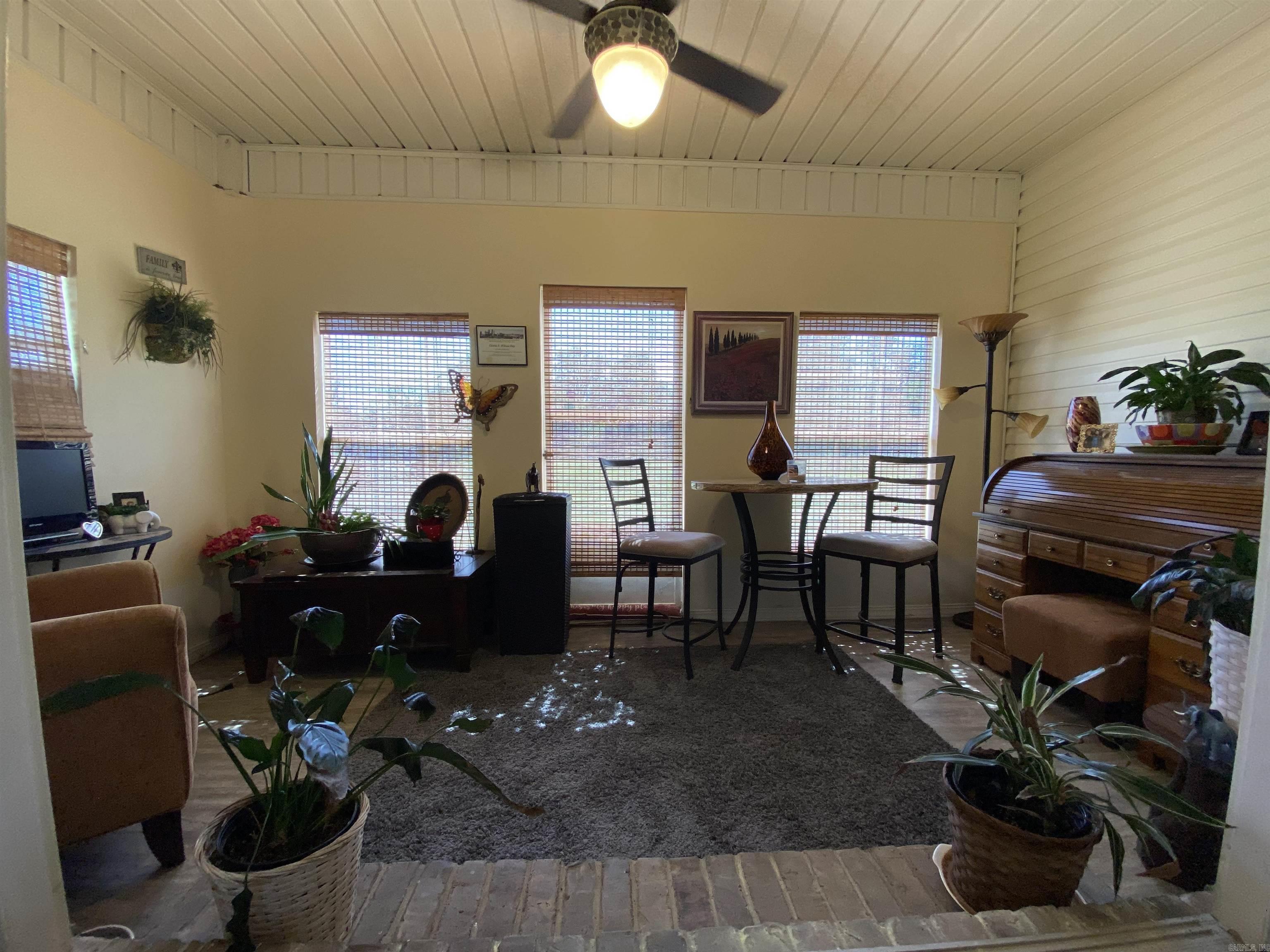 1805 Hwy 27 N Property Photo 16