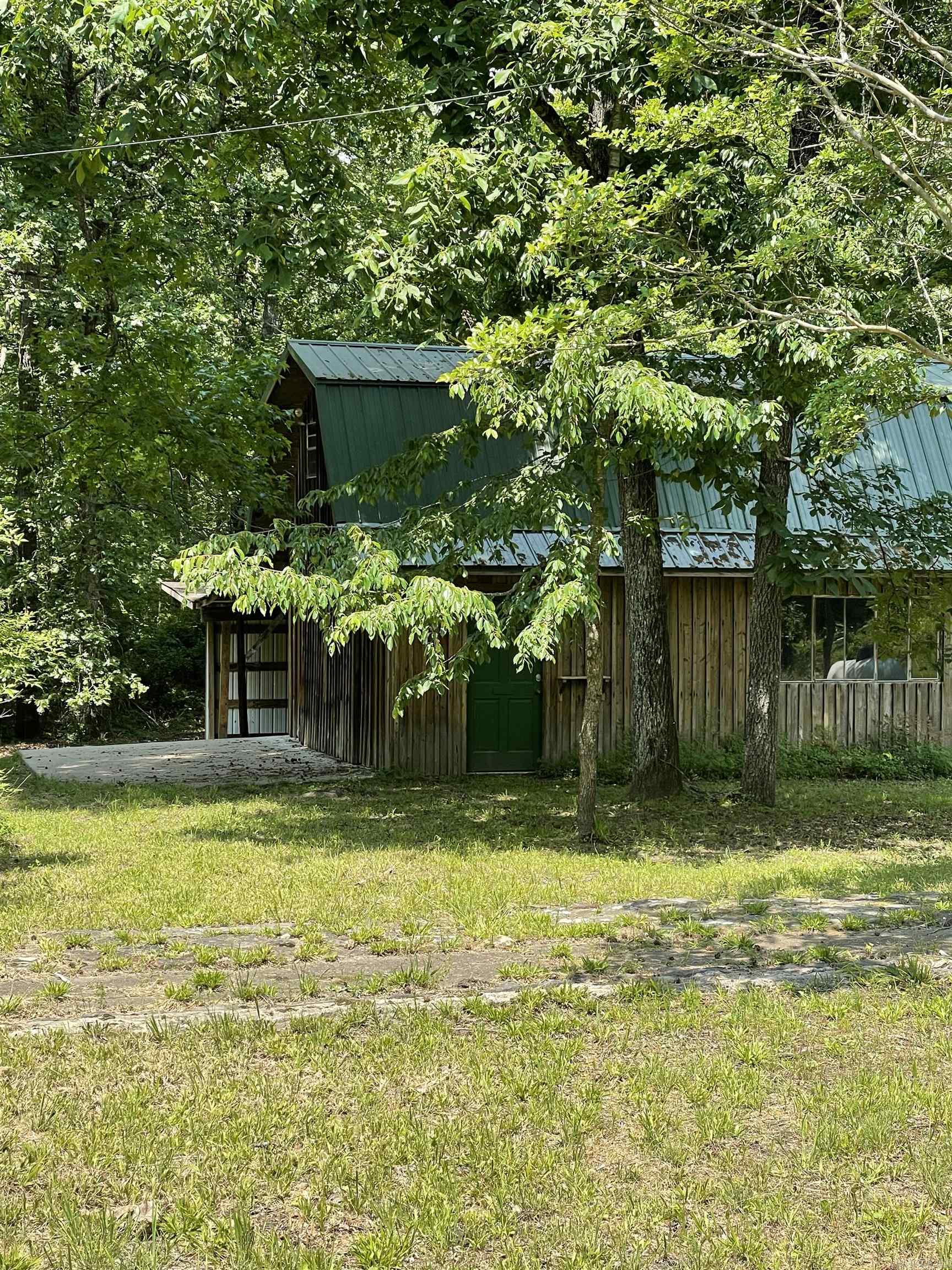 395 Wood Grove Lane Property Photo 2
