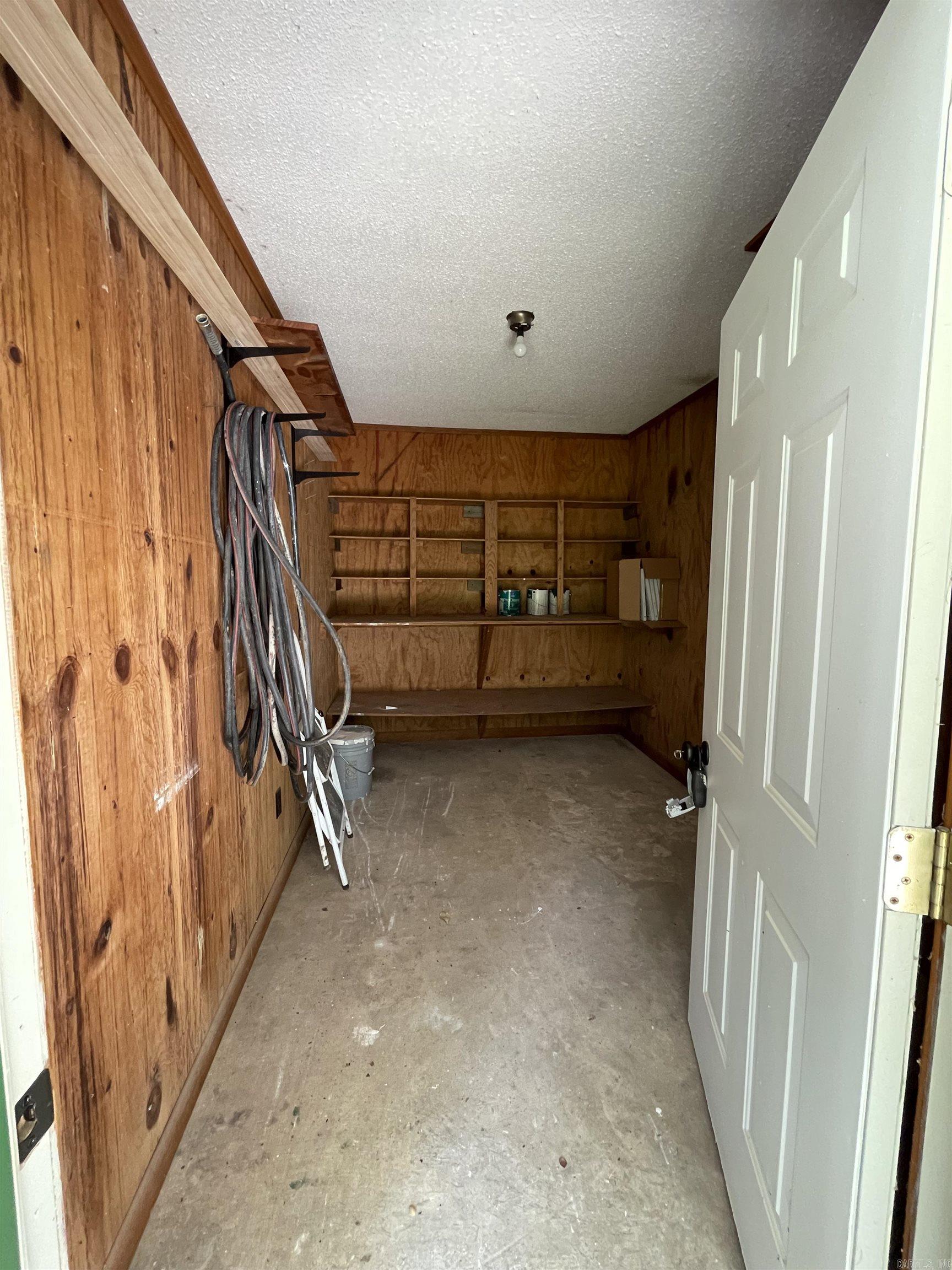 395 Wood Grove Lane Property Photo 12