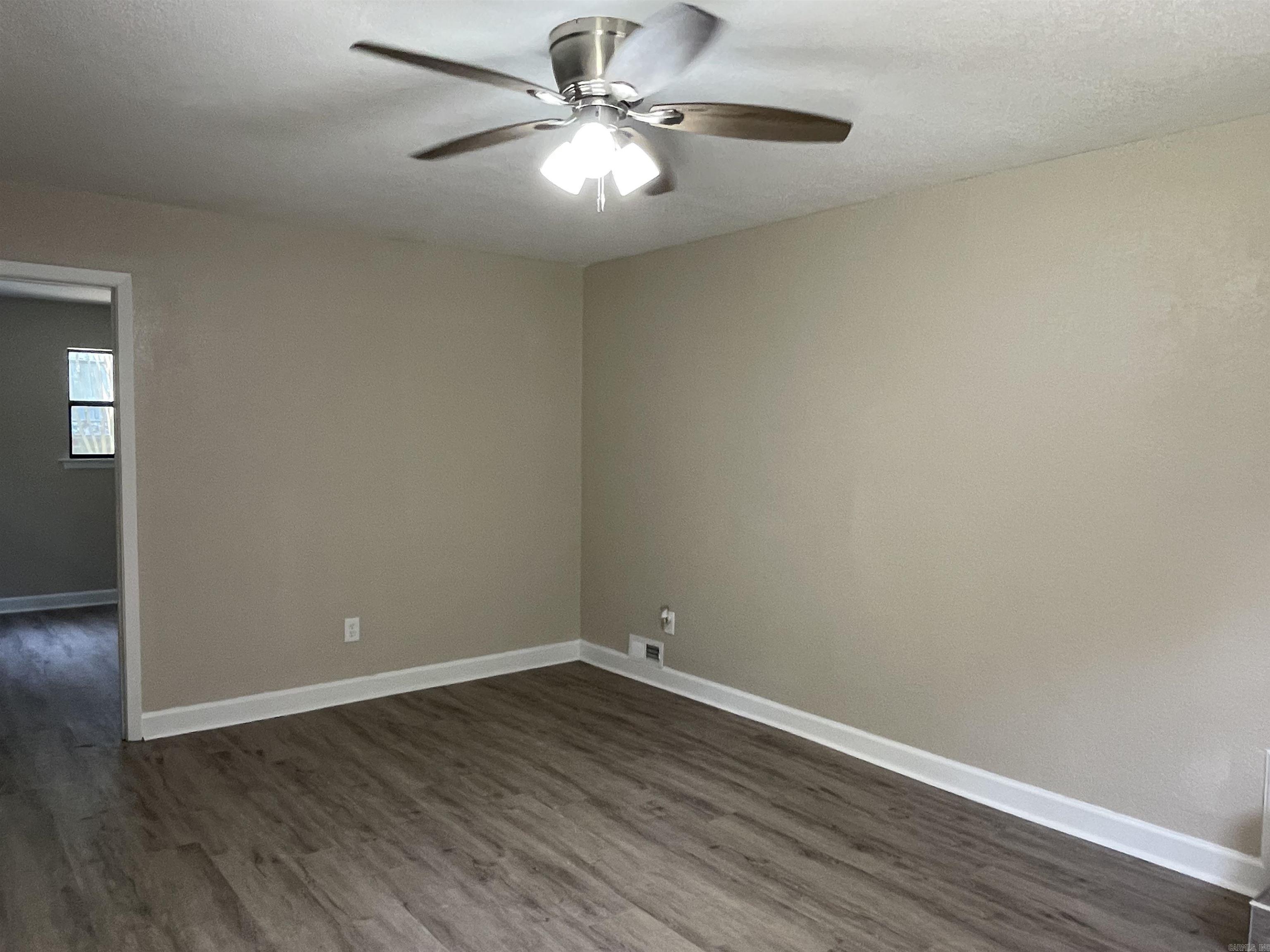 395 Wood Grove Lane Property Photo 15