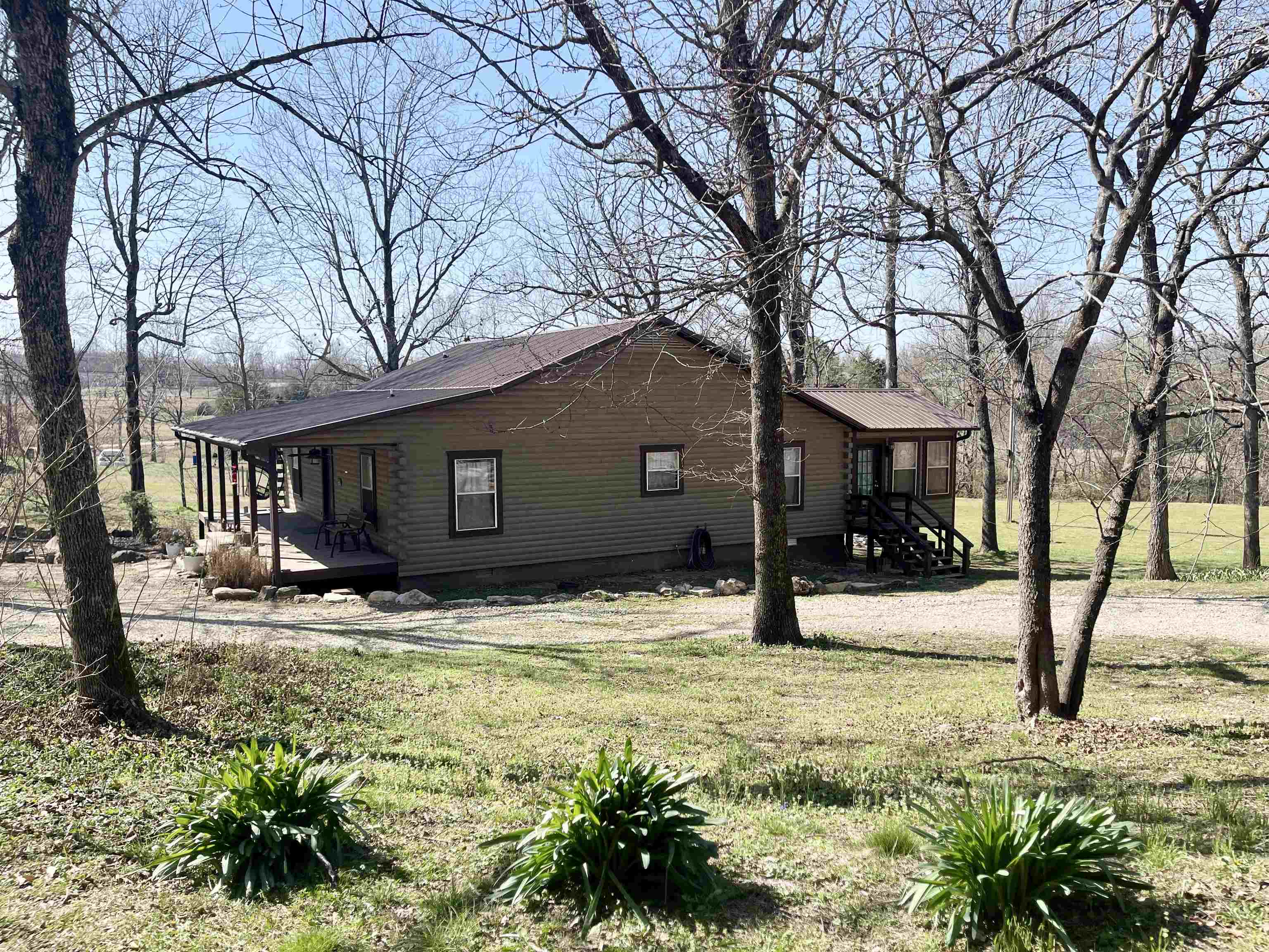 122 Runway Lane Property Photo 2