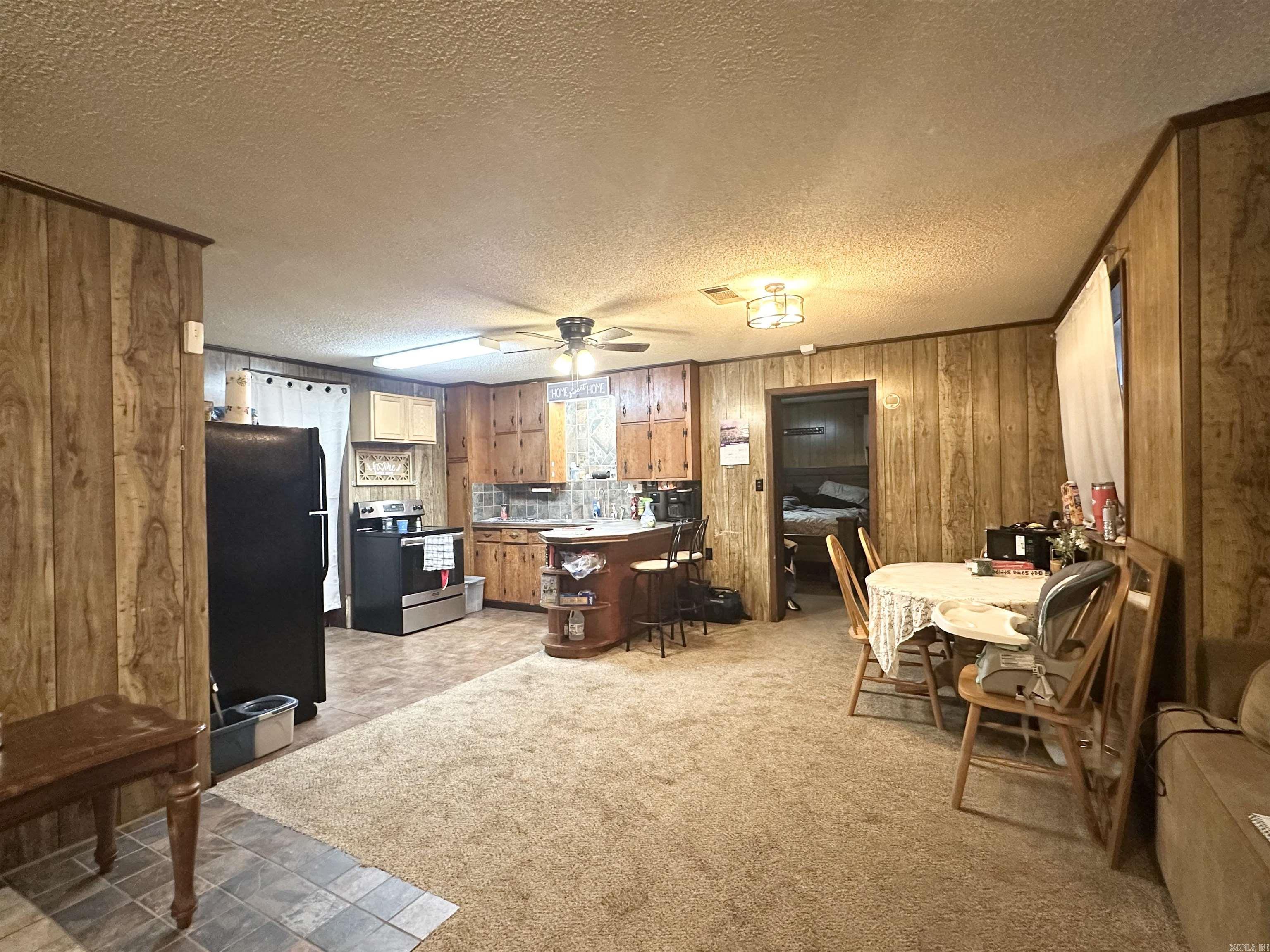 5709 Sulphur Springs Rd. Property Photo 3
