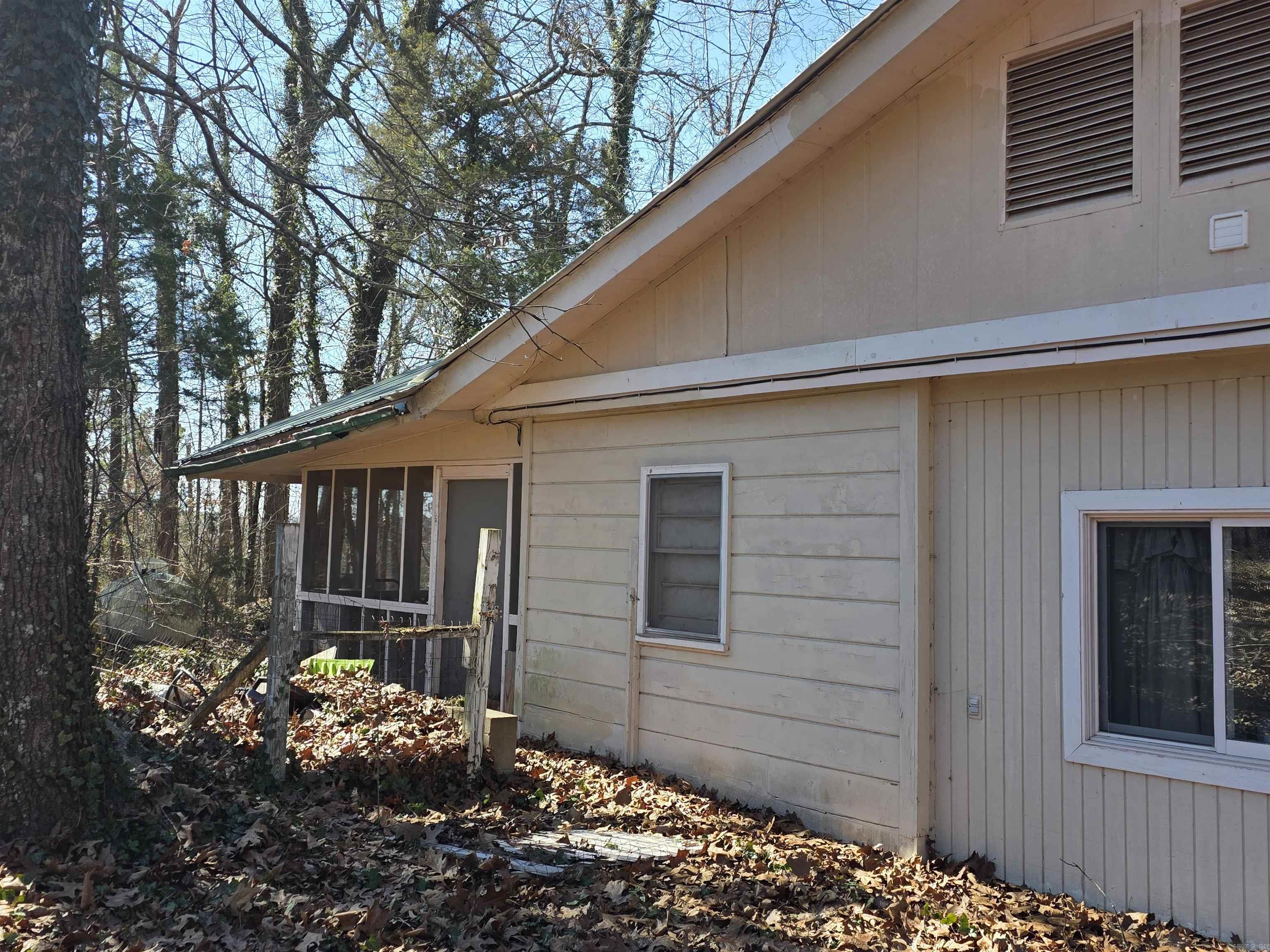 42 Pontiac Road Property Photo 5