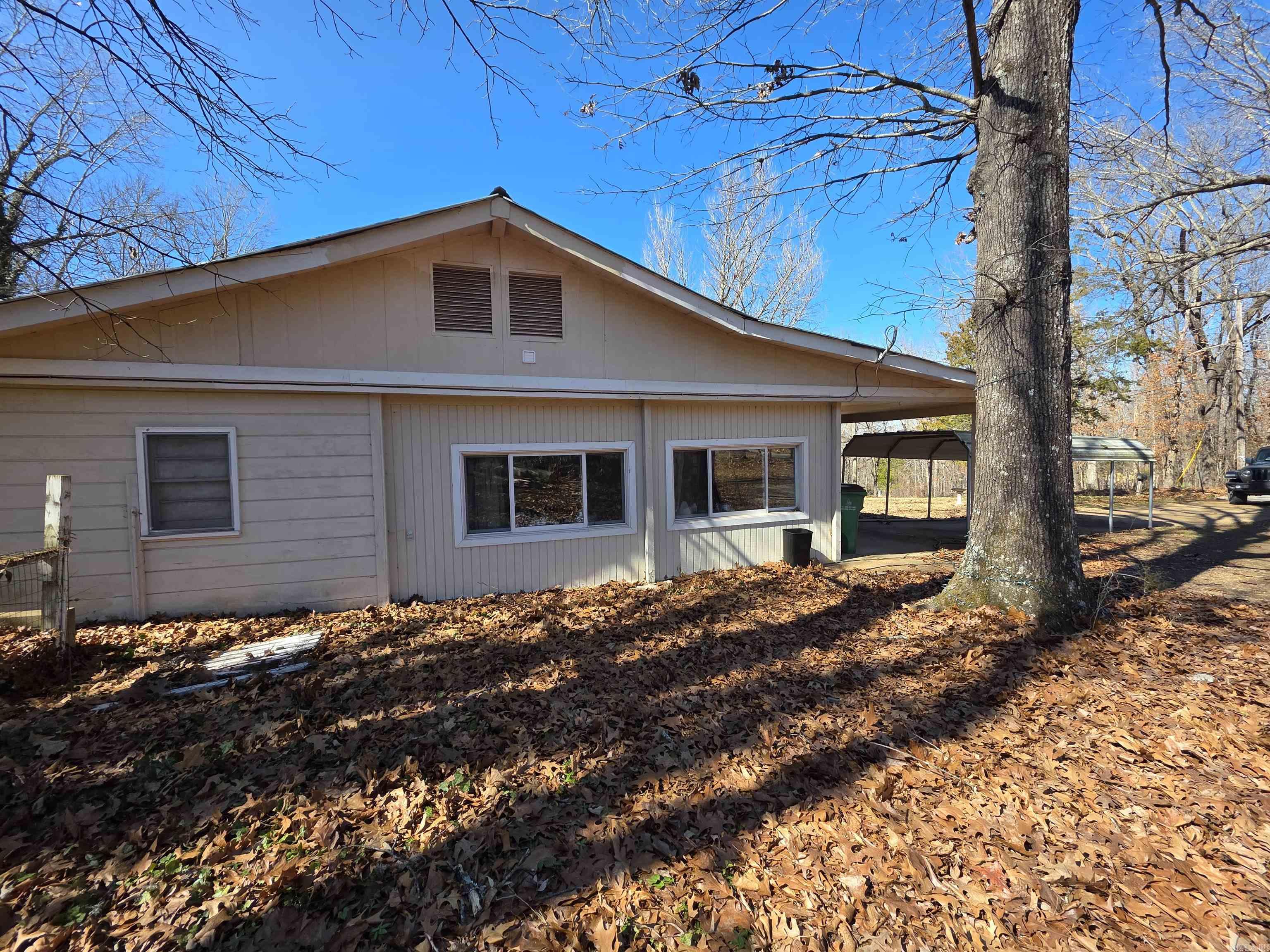 42 Pontiac Road Property Photo 6