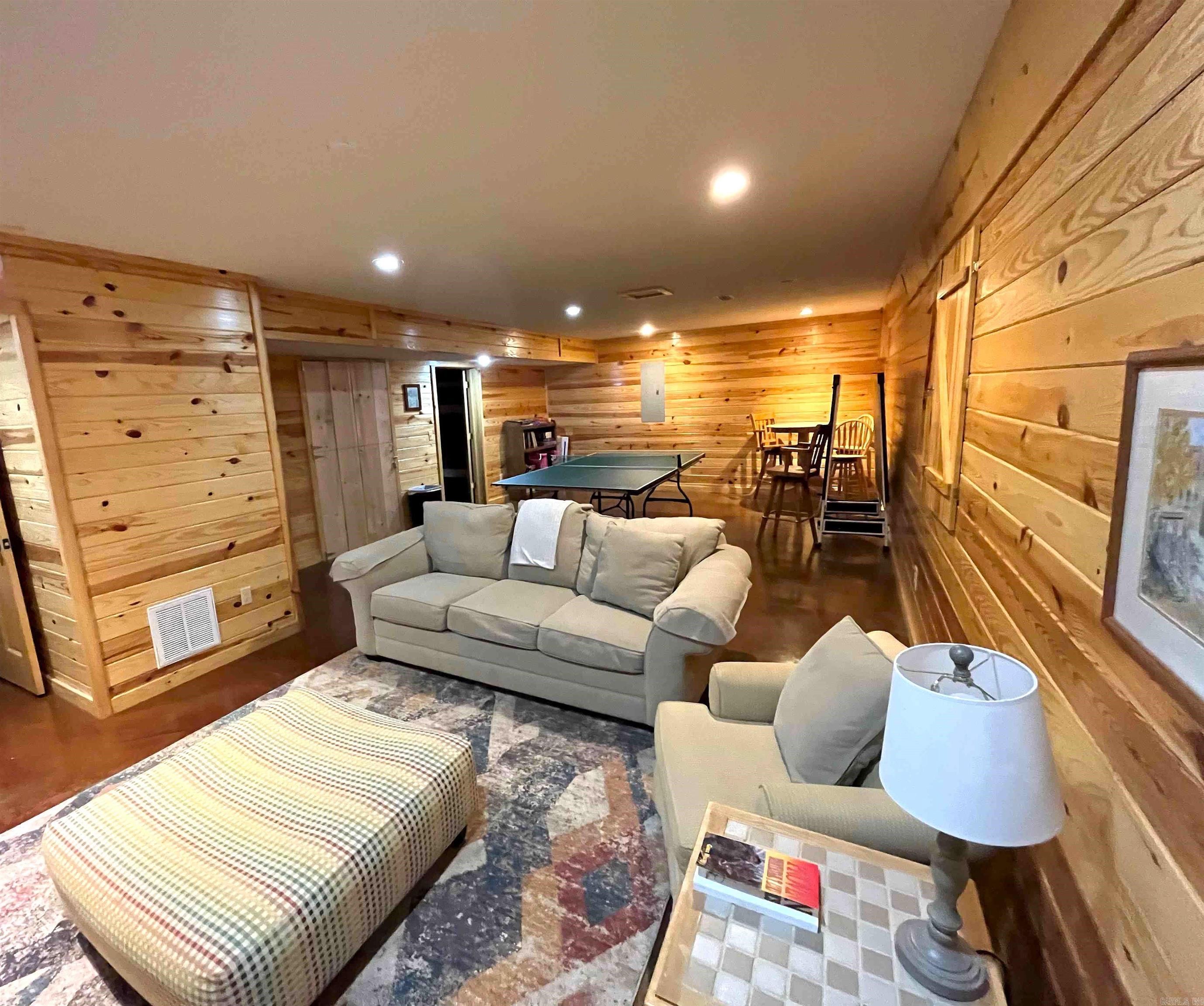 26007516 Property Photo 31