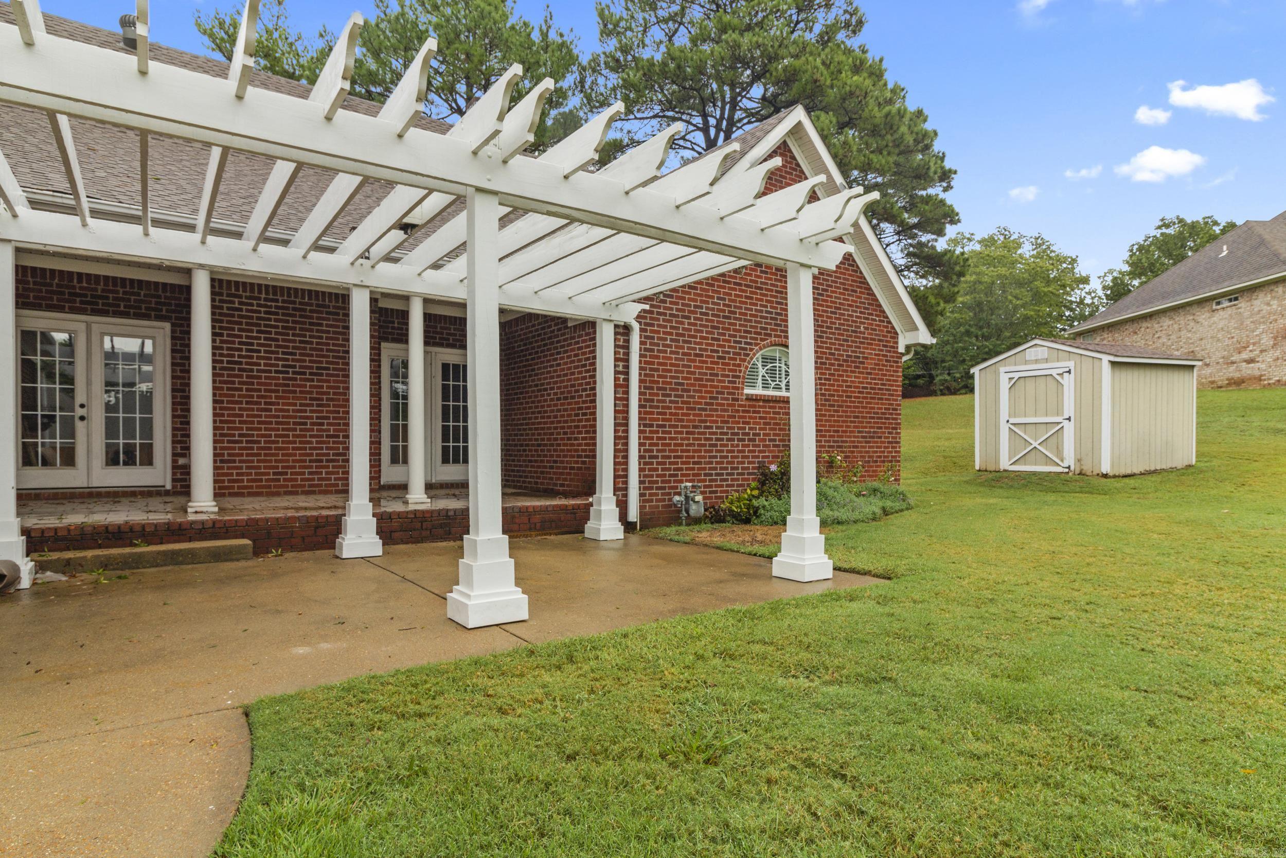 1321 E Martin Drive Property Photo 32