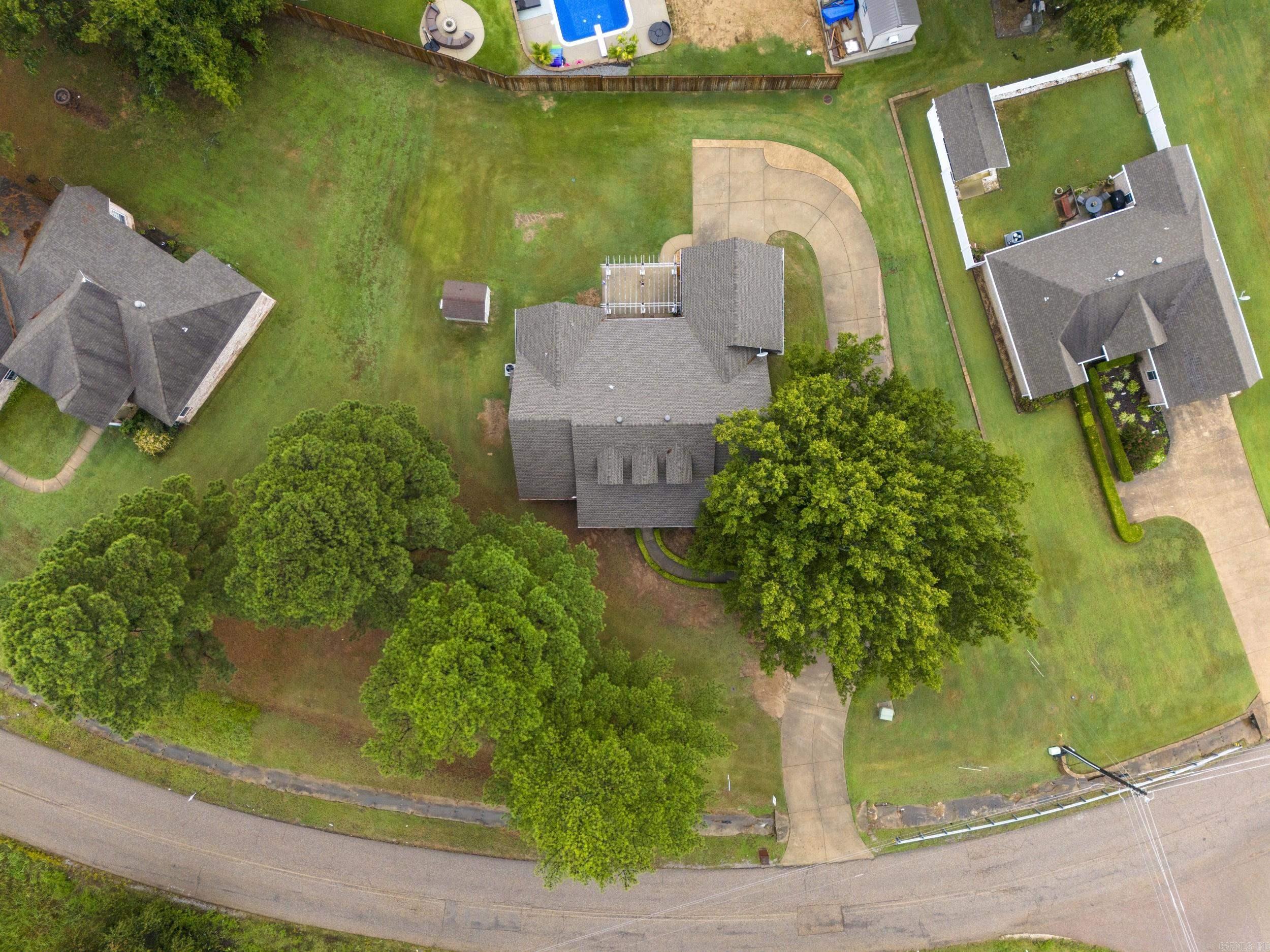 1321 E Martin Drive Property Photo 34