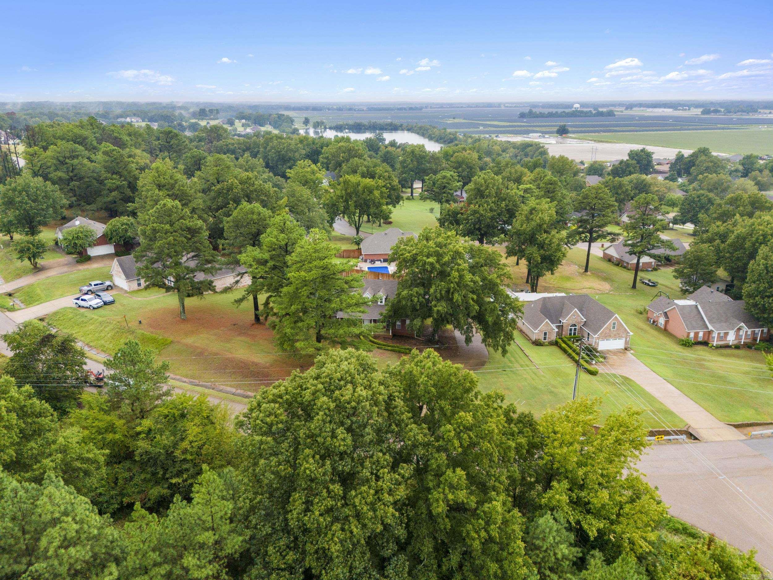 1321 E Martin Drive Property Photo 35