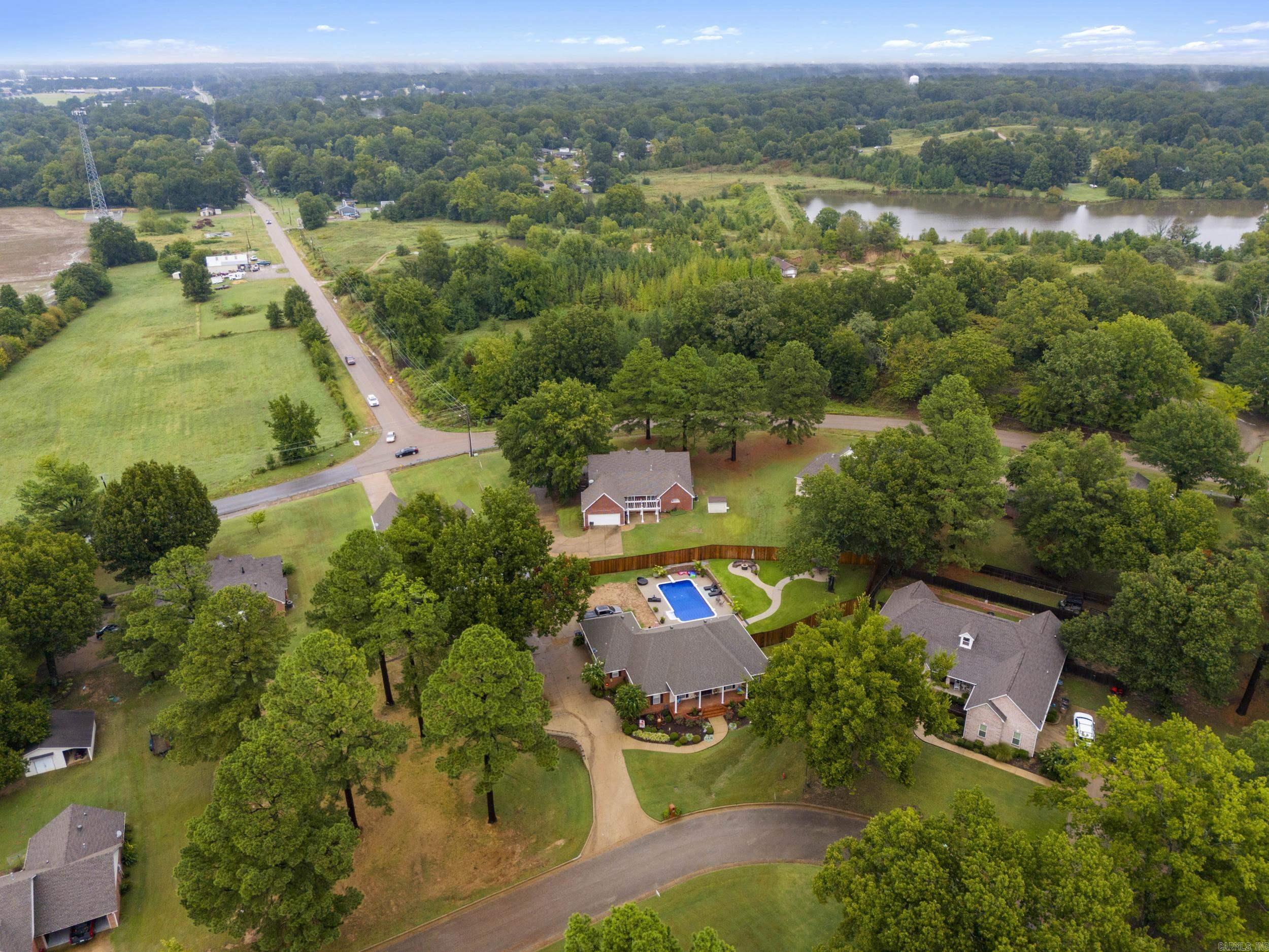 1321 E Martin Drive Property Photo 39