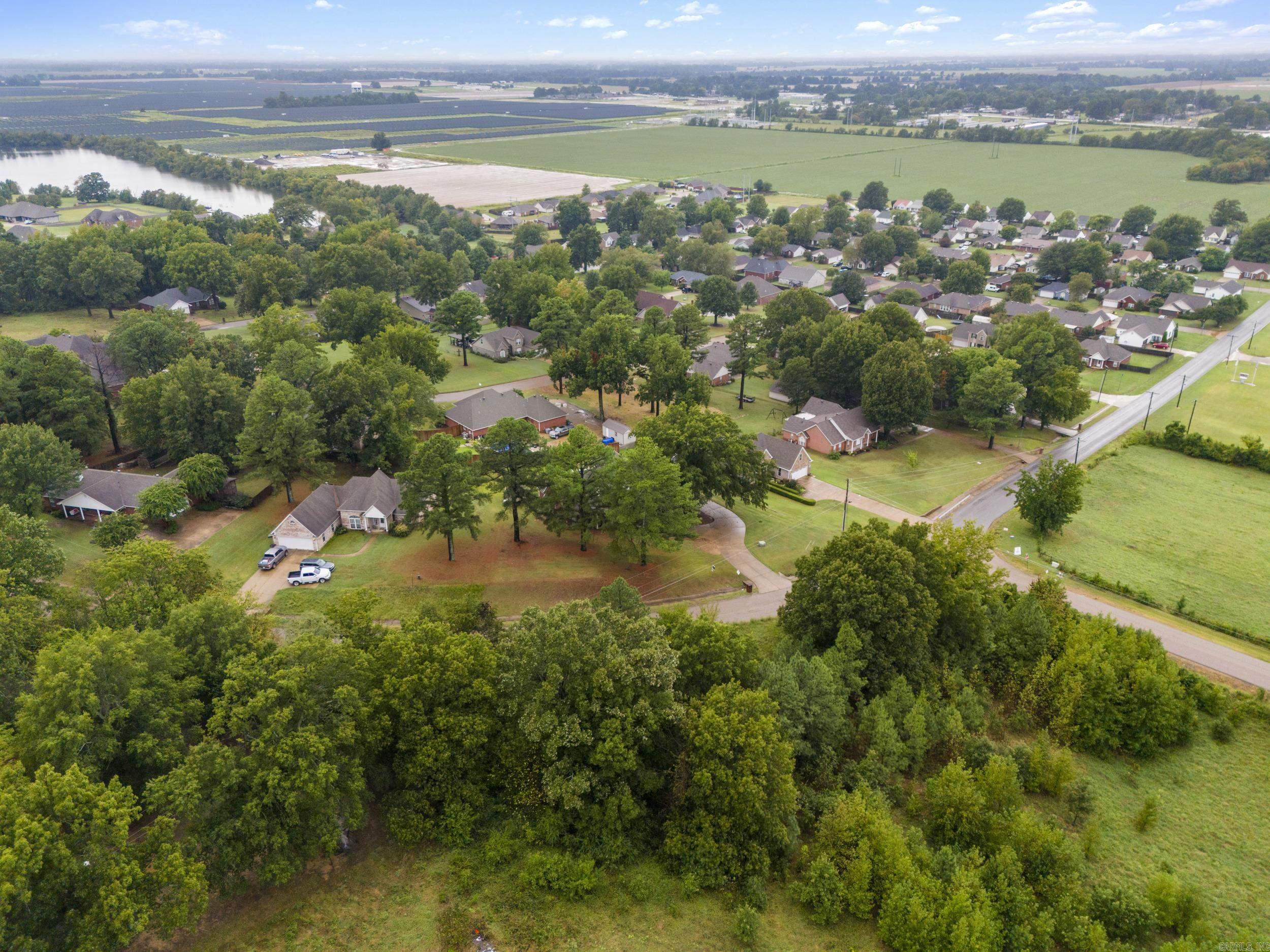 1321 E Martin Drive Property Photo 41
