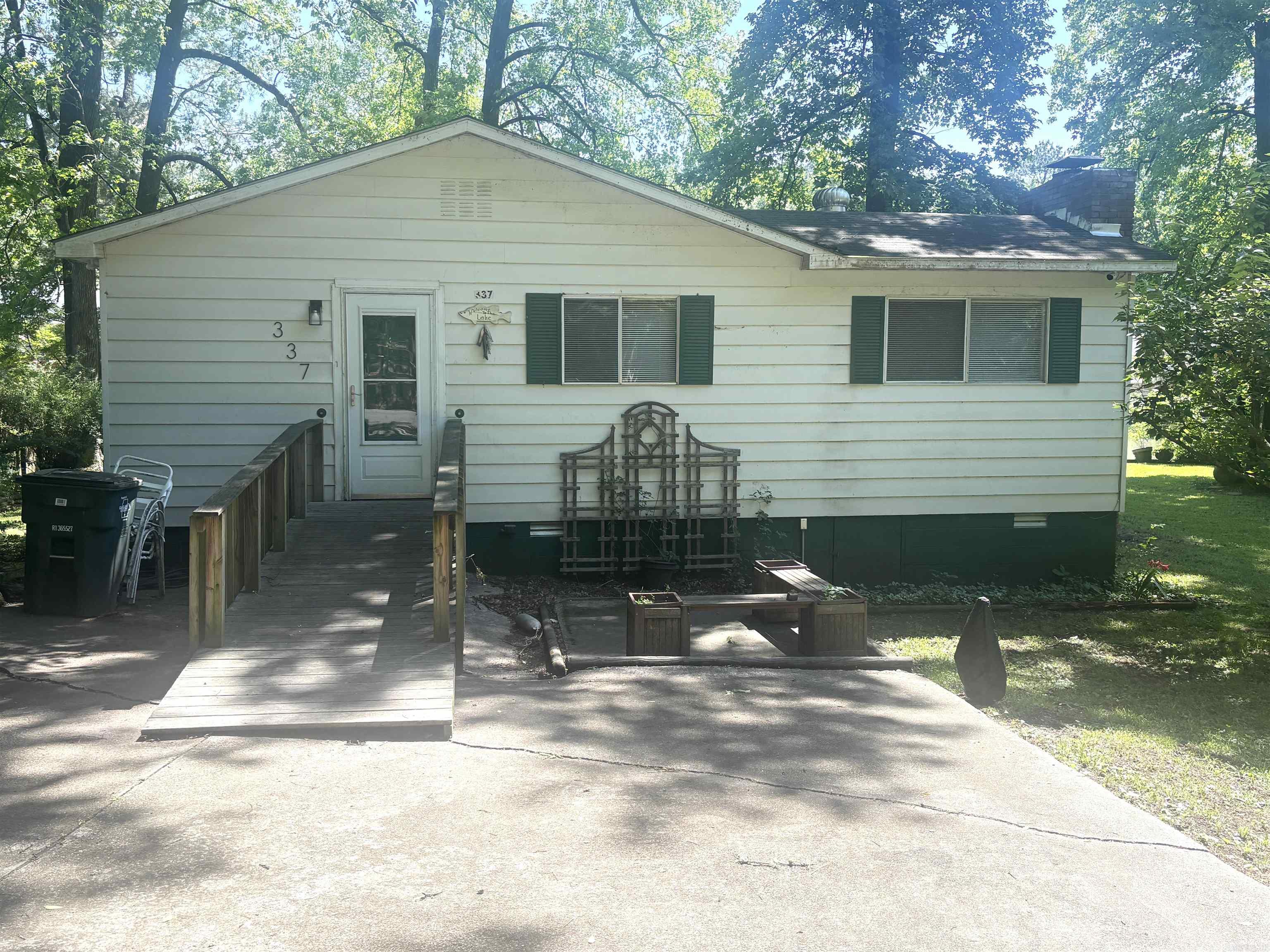 337 Gold Nugget Loop Property Photo 1