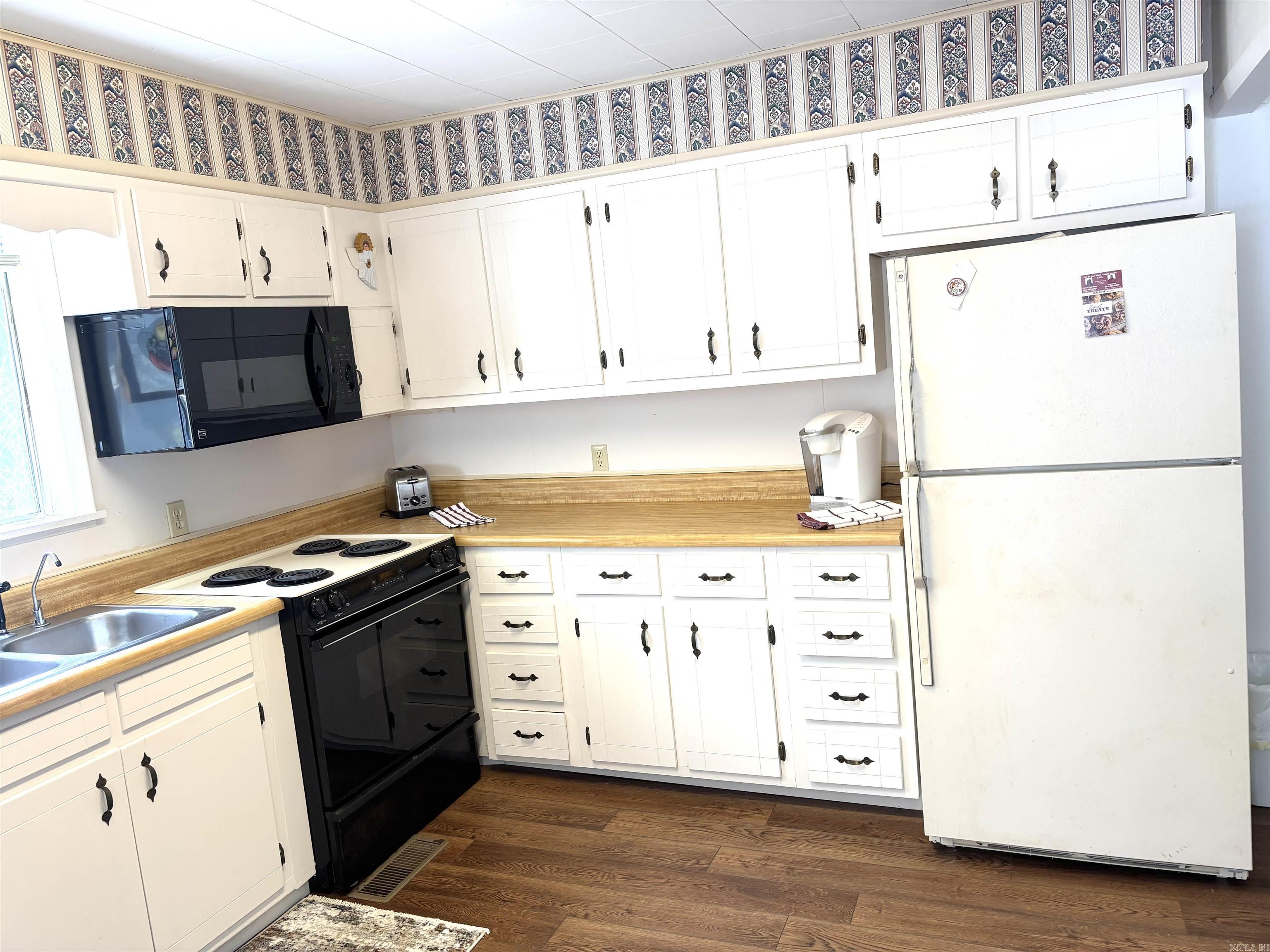 337 Gold Nugget Loop Property Photo 6